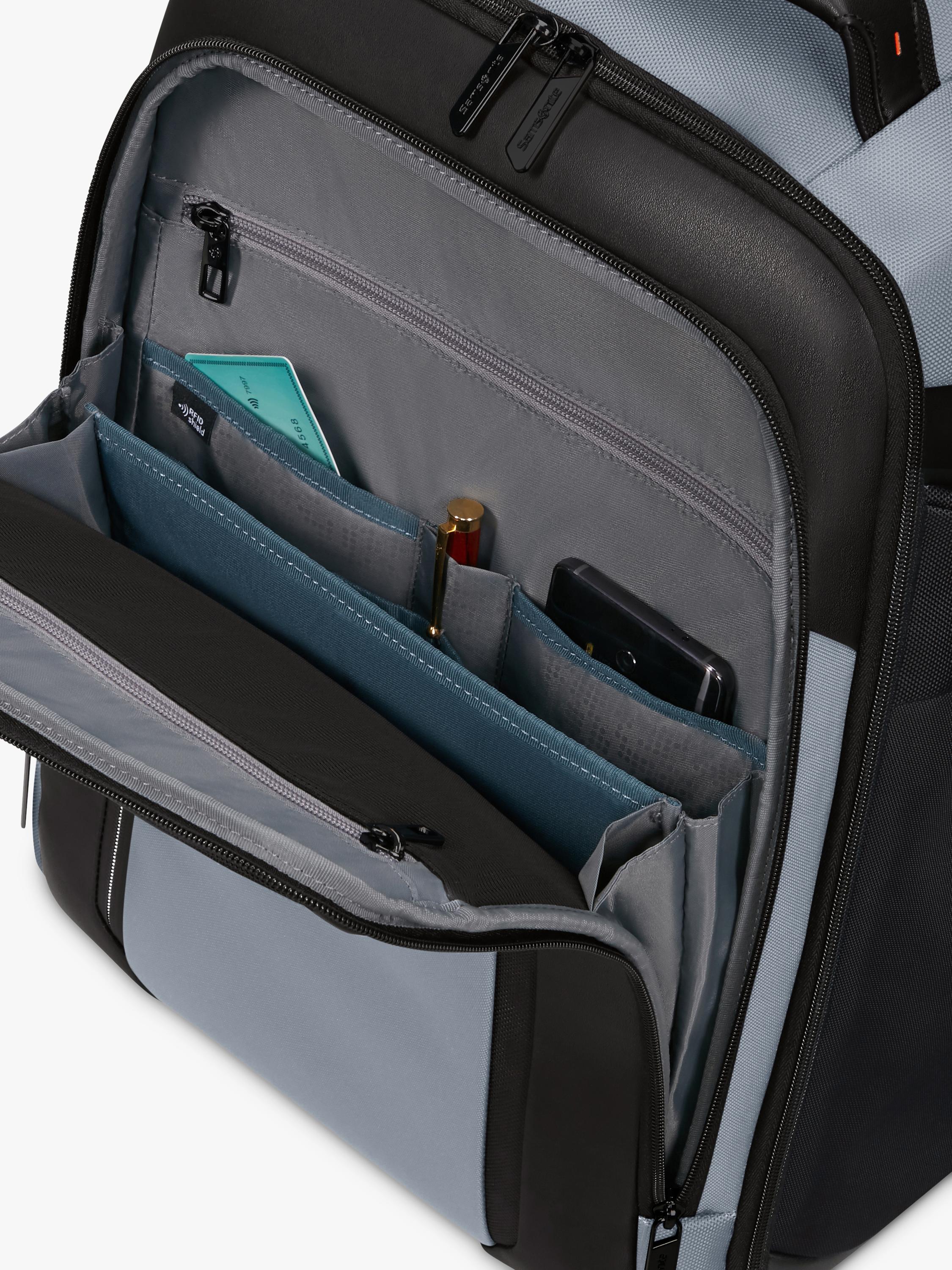 Spectrolite 4.0 17.3" Backpack, 29/35L, Cloudy Grey