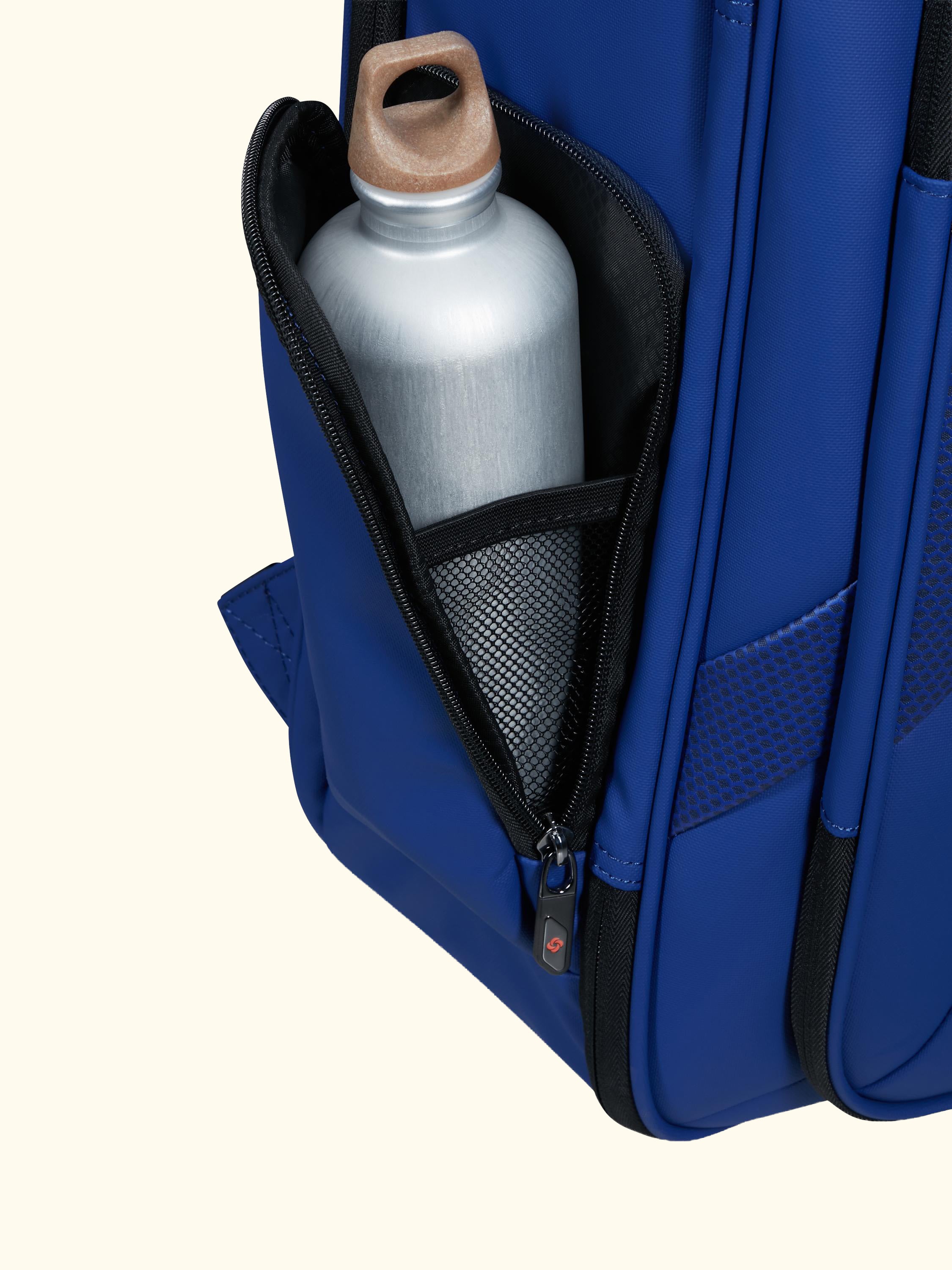 Glazed Medium 17.3" Travel Backpack, 33L