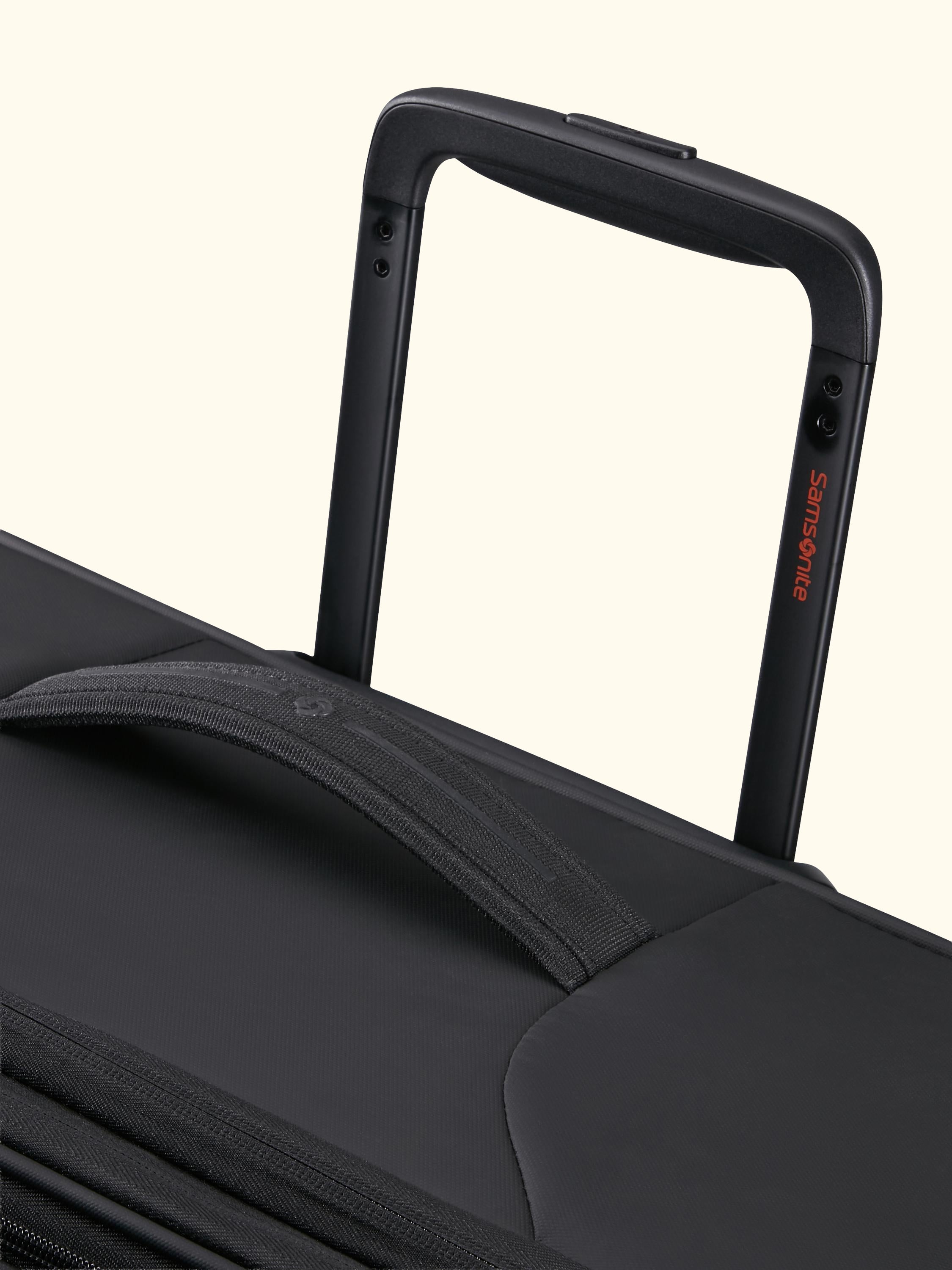 Glazed 78cm Expandable 8-Wheel Suitcase, 125/141L