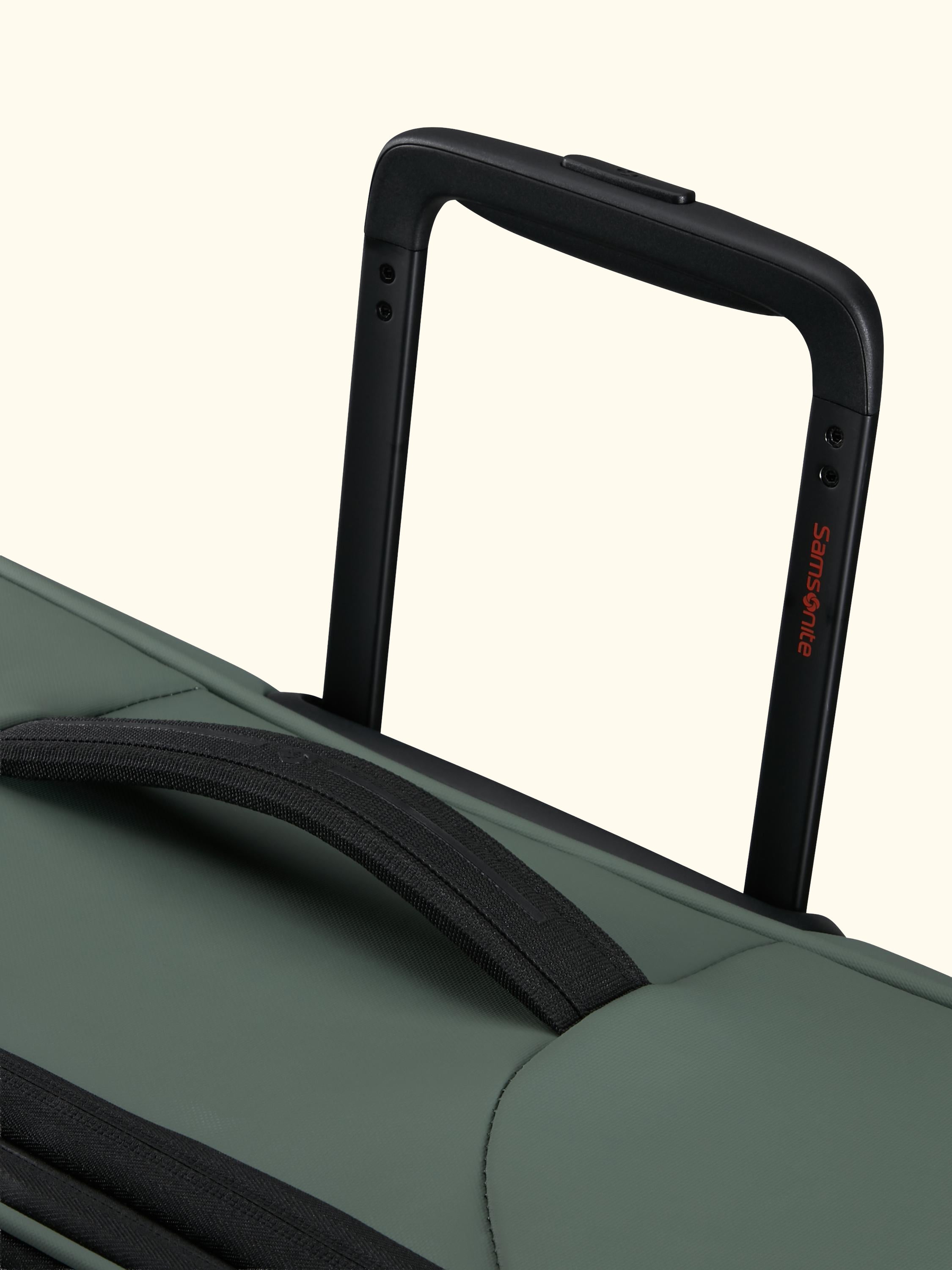 Glazed 78cm Expandable 8-Wheel Suitcase, 125/141L