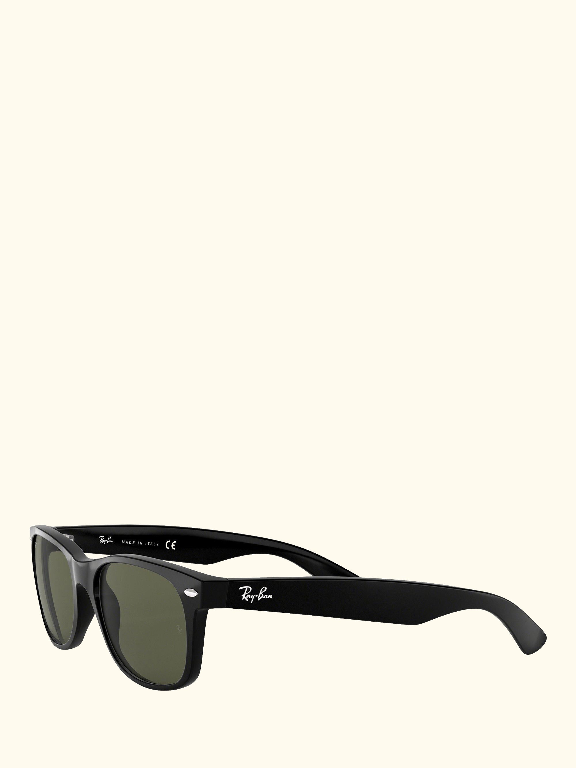 RB2132 Wayfarer Polarised Sunglasses, Black