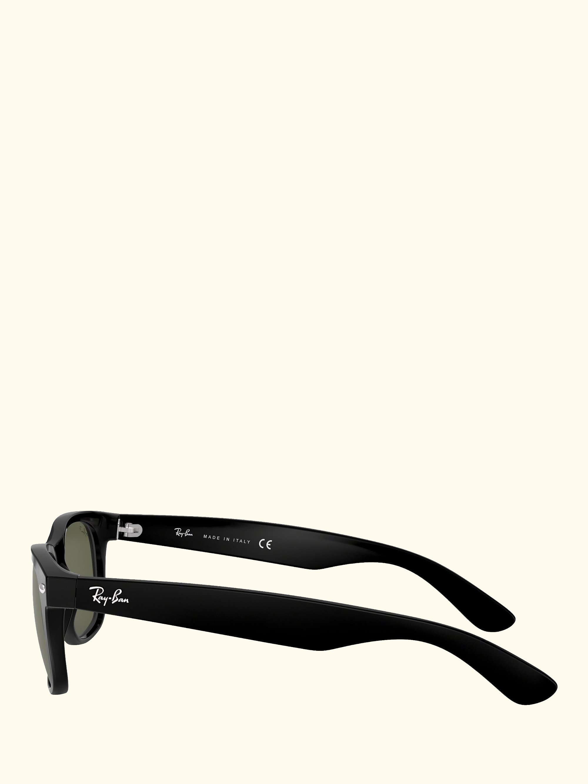 RB2132 Wayfarer Polarised Sunglasses, Black