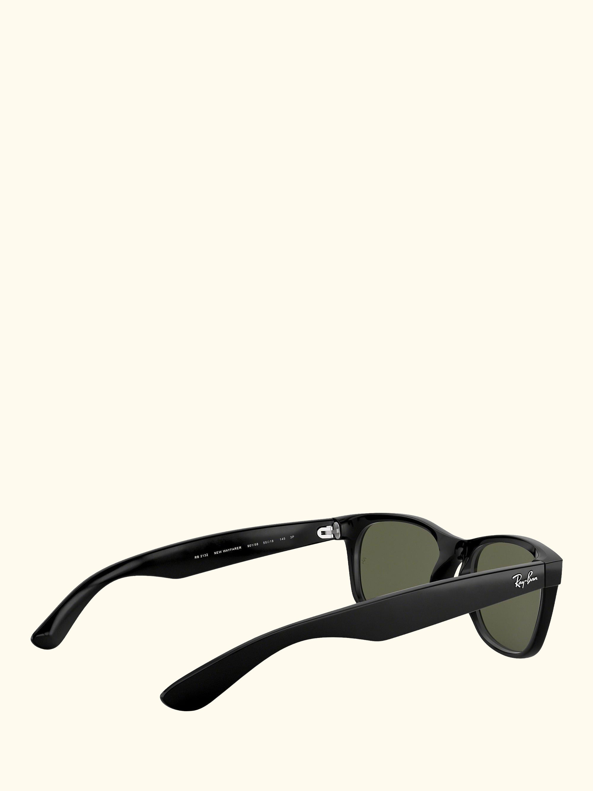 RB2132 Wayfarer Polarised Sunglasses, Black