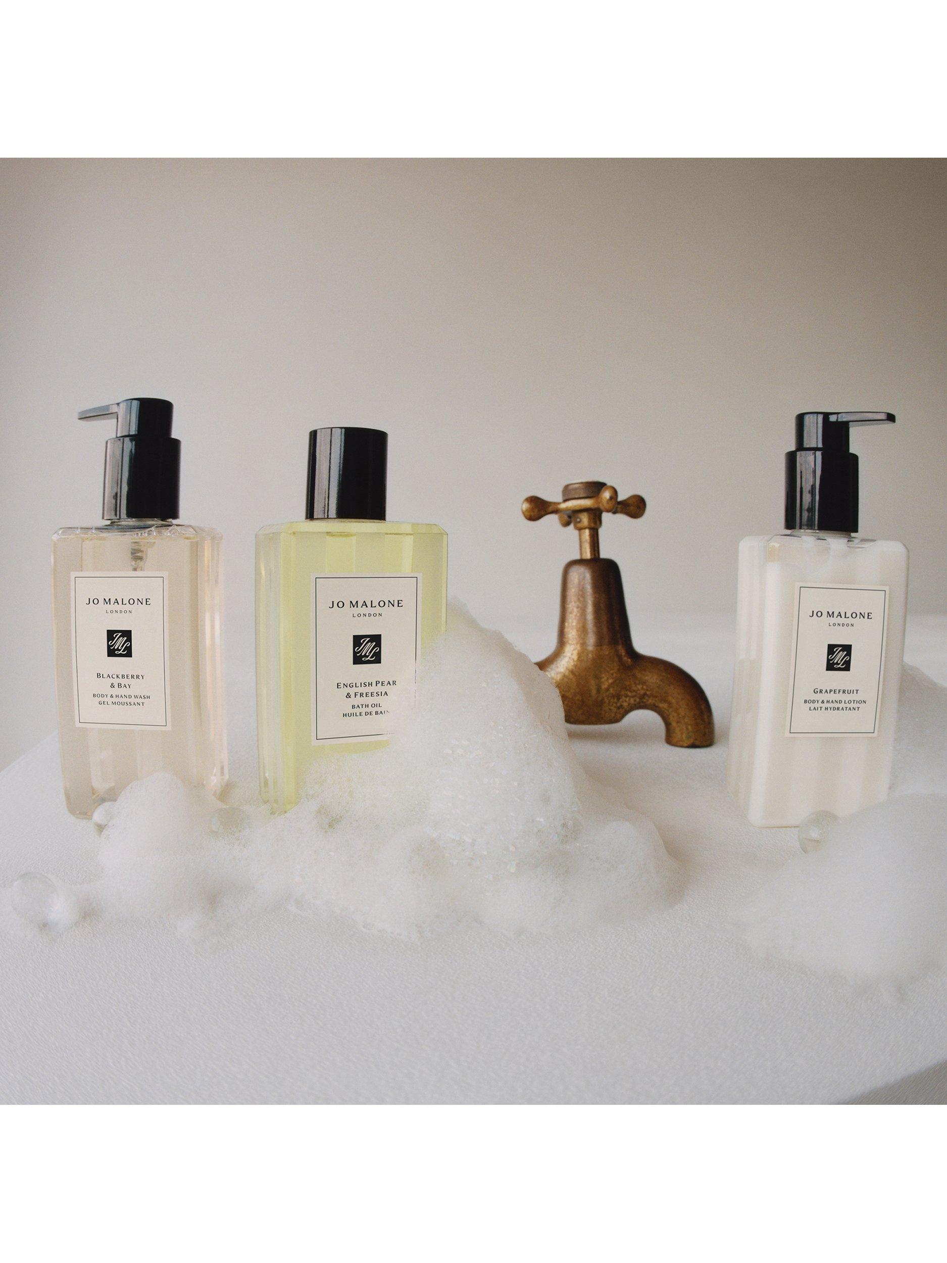 English Pear & Freesia Bath Oil