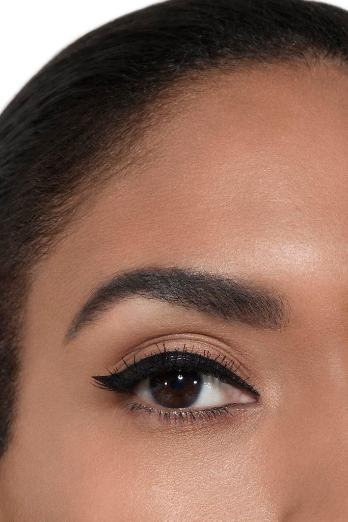 Signature De CHANEL Intense Longwear Eyeliner Pen, 10 Noir