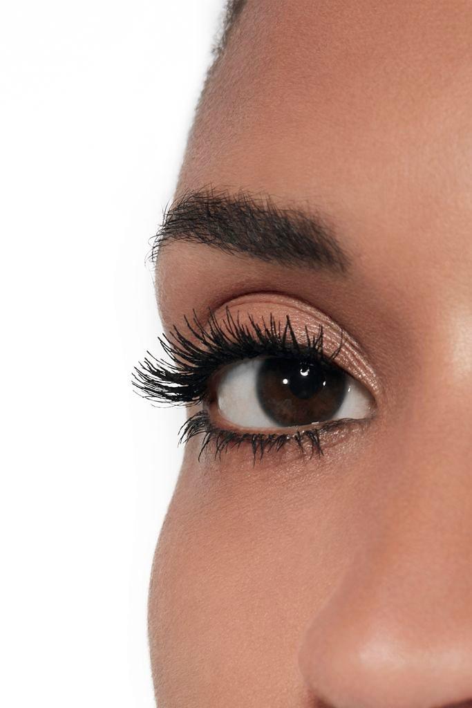 Le Volume Révolution De CHANEL Extreme Volume Mascara