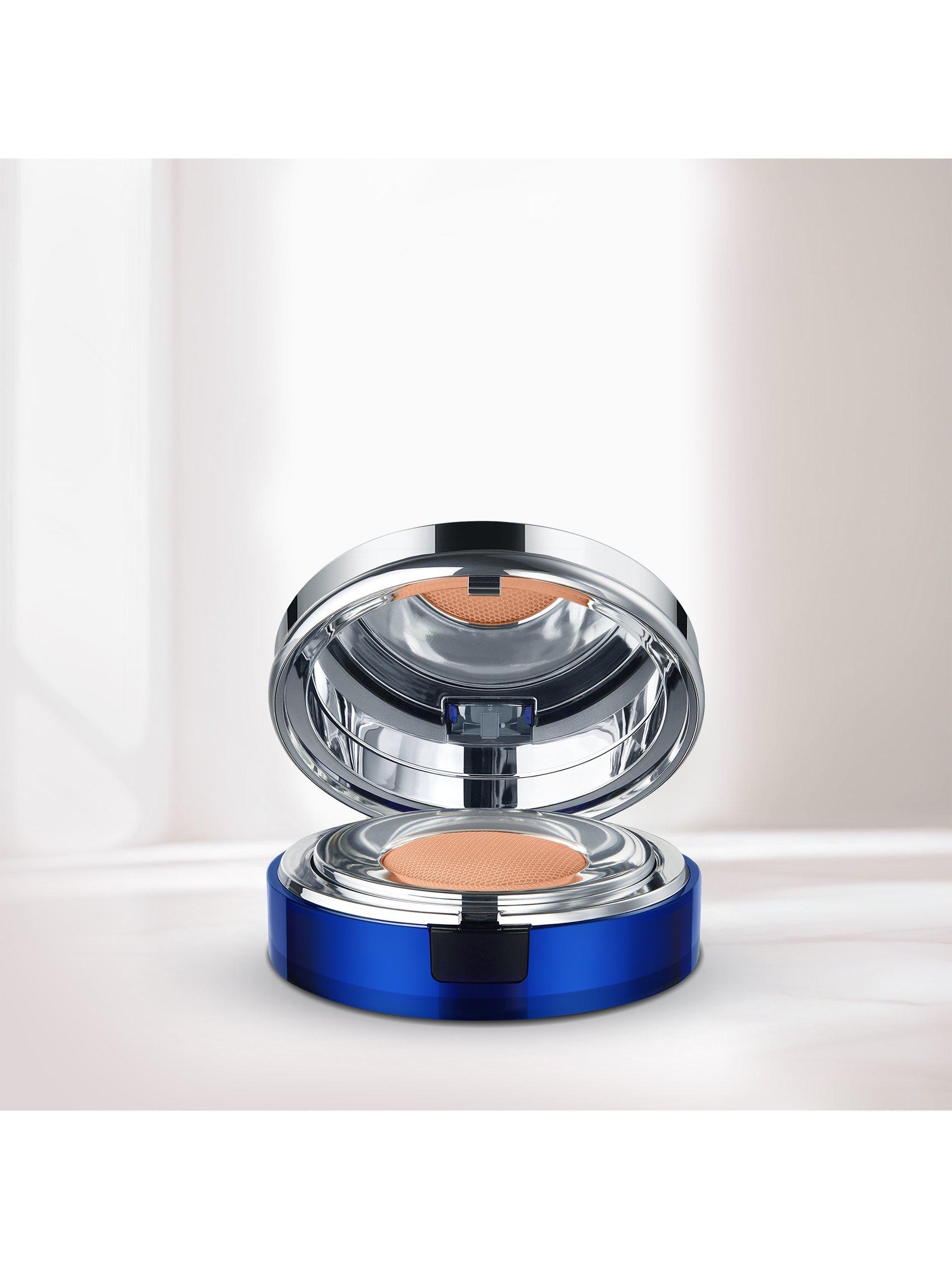 Skin Caviar Essence-in-Foundation SPF 25