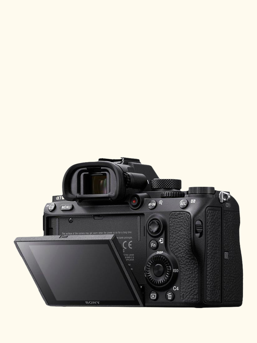 a7 III (Alpha ILCE-7M3) Compact System Camera, 4K Ultra HD, 24.2MP, Wi-Fi, Bluetooth, NFC, OLED EVF, 5-Axis Image Stabiliser & Tiltable 3" LCD Screen, Body Only, Black