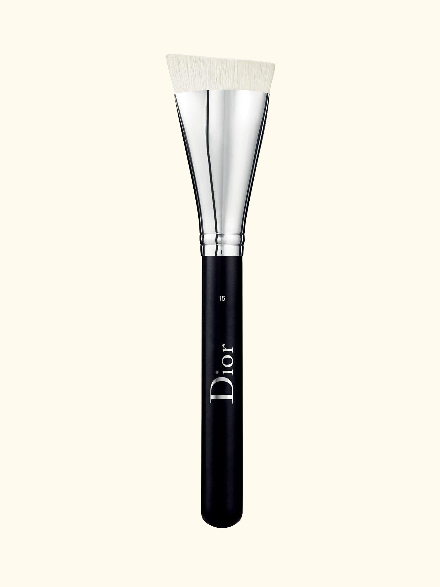Backstage Contouring Brush 15