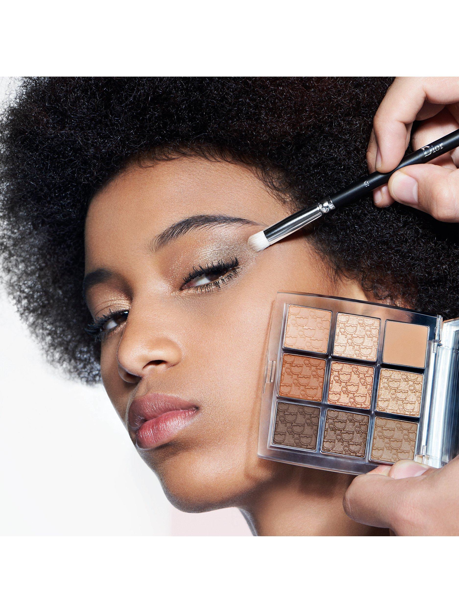 Backstage Large Eyeshadow Blending Brush 23