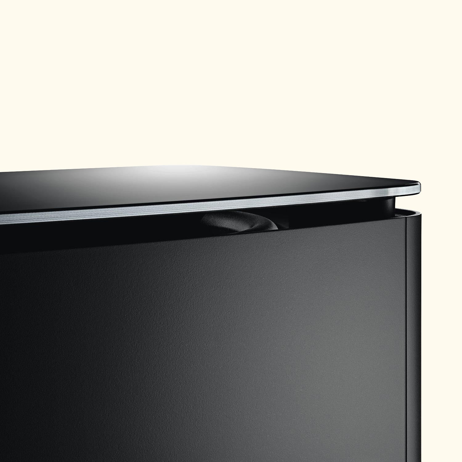 Bass Module 700 Wireless Subwoofer, Black
