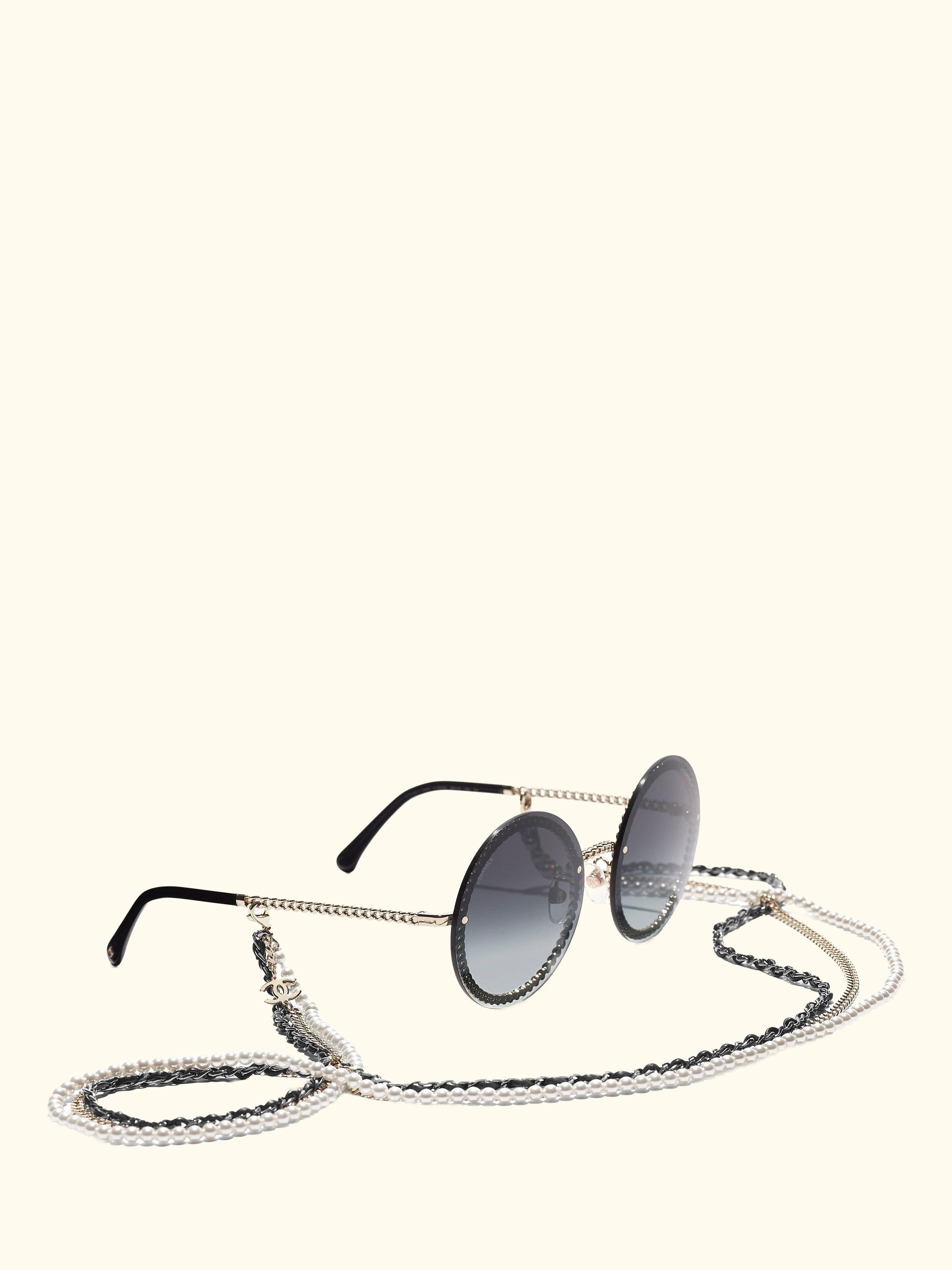 Round Sunglasses CH4245, Pale Gold/Grey Gradient