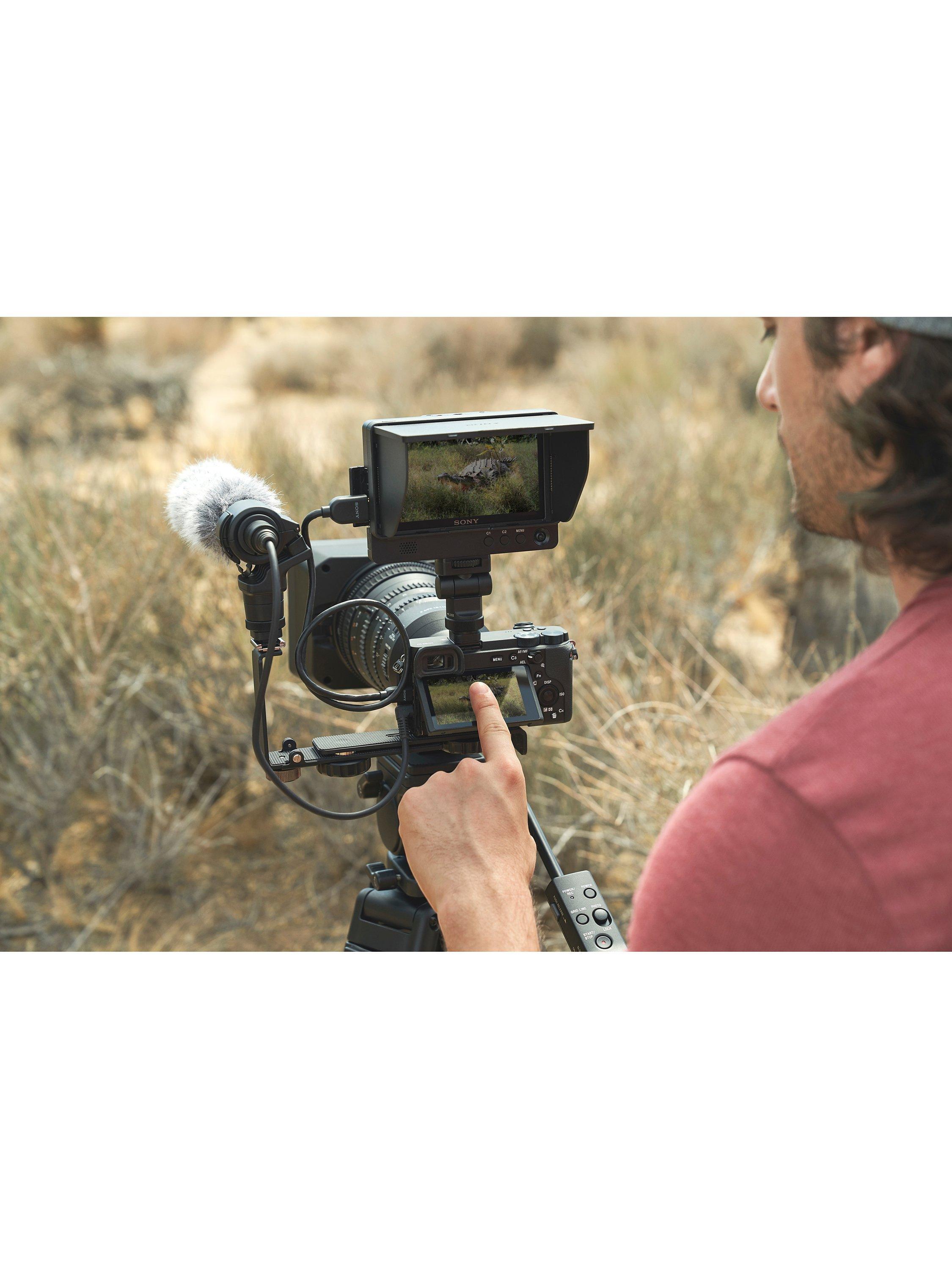 A6600 Compact System Camera with 18-135mm OSS Lens, 4K Ultra HD, 24.2MP, OLED Viewfinder, Wi-Fi, Bluetooth, NFC, 3" Tilting Touch Screen, Black