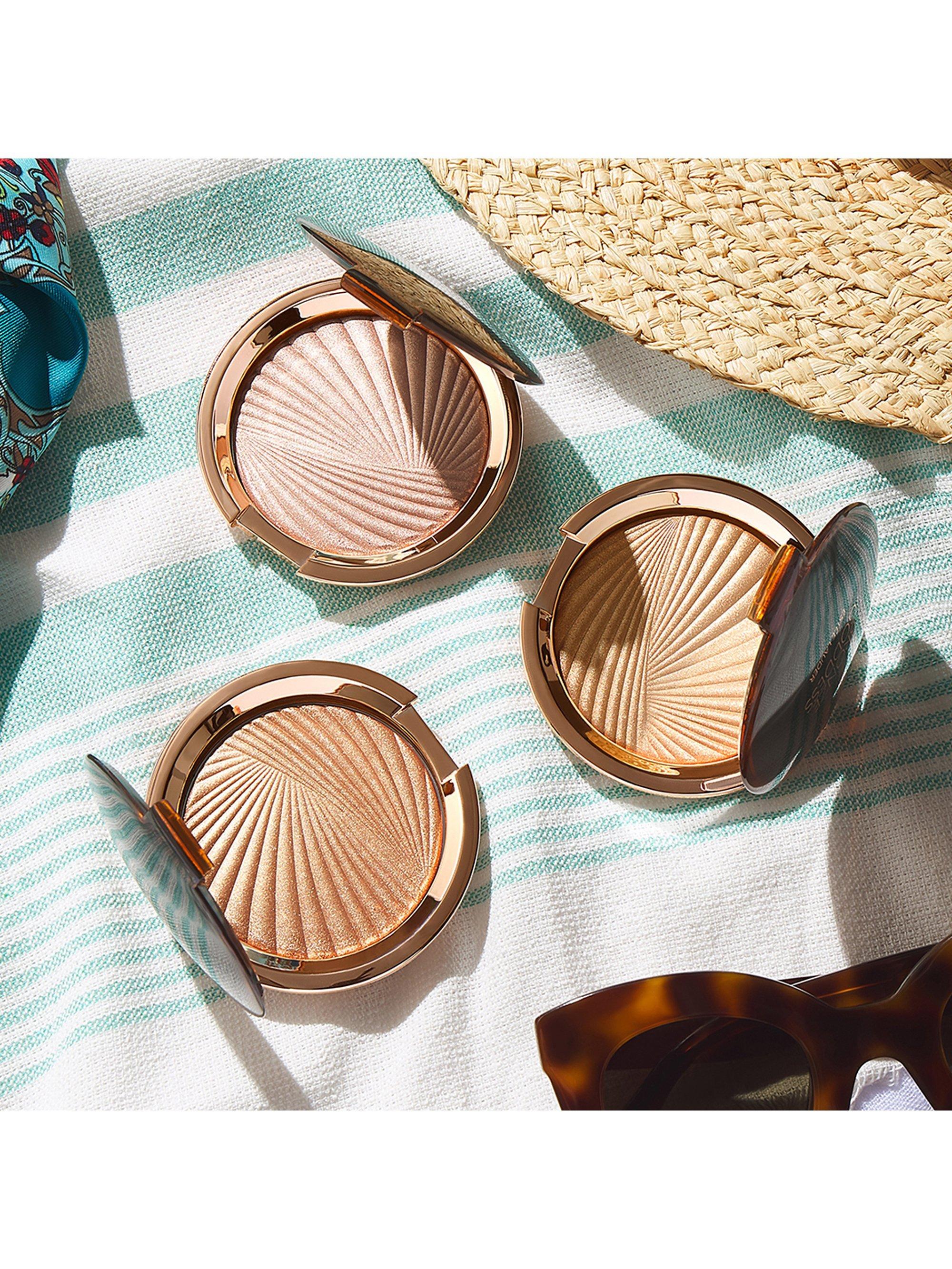 Bronze Goddess Highlighting Powder Gelée