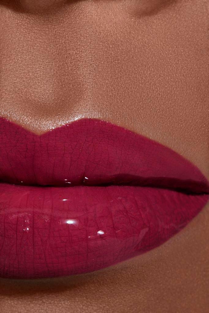 Le Rouge Duo Ultra Tenue Ultra Wear Liquid Lip Colour