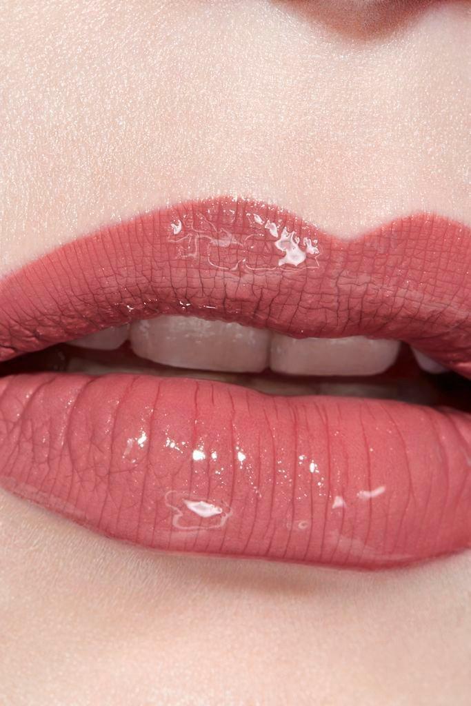 Le Rouge Duo Ultra Tenue Ultra Wear Liquid Lip Colour