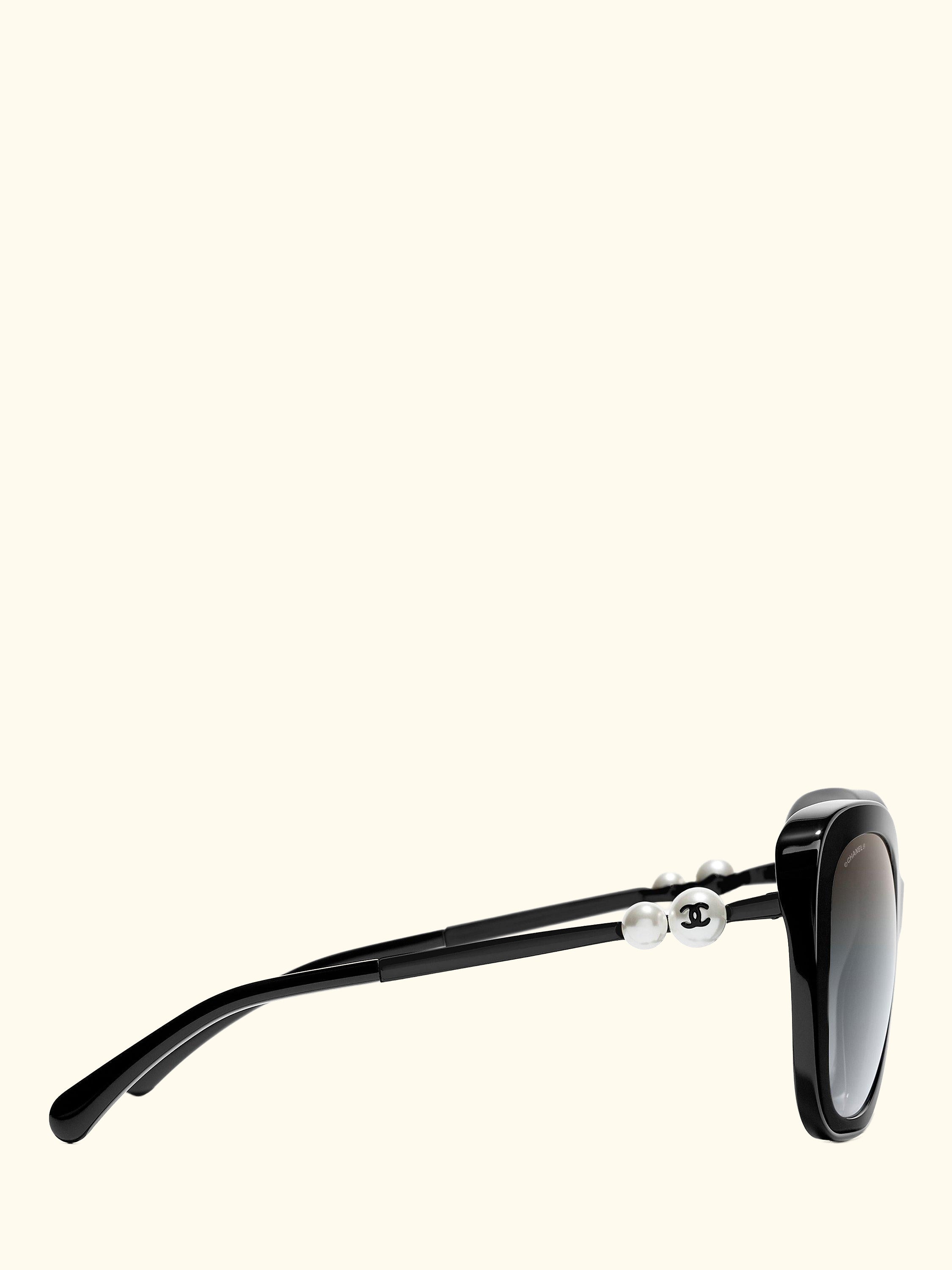 Square Sunglasses CH5339H, Black/Grey Gradient