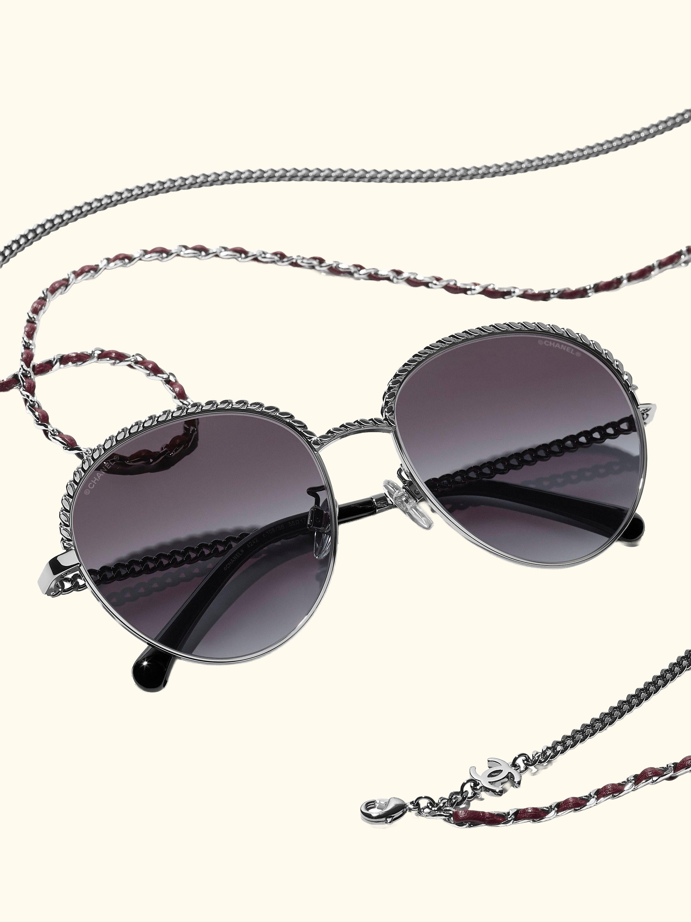 Oval Sunglasses CH4242 Grey/Grey Gradient