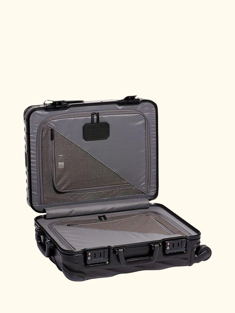 19 Degree Aluminum Extended Trip 77.5cm 8-Wheel Large Suitcase