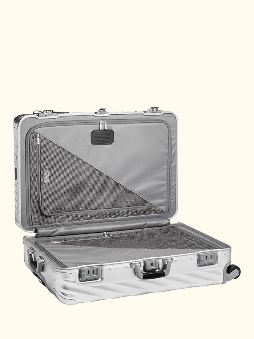19 Degree Aluminum Extended Trip 77.5cm 8-Wheel Large Suitcase