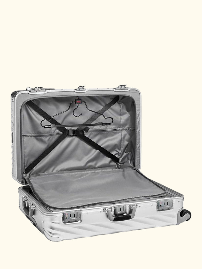 19 Degree Aluminum Extended Trip 77.5cm 8-Wheel Large Suitcase