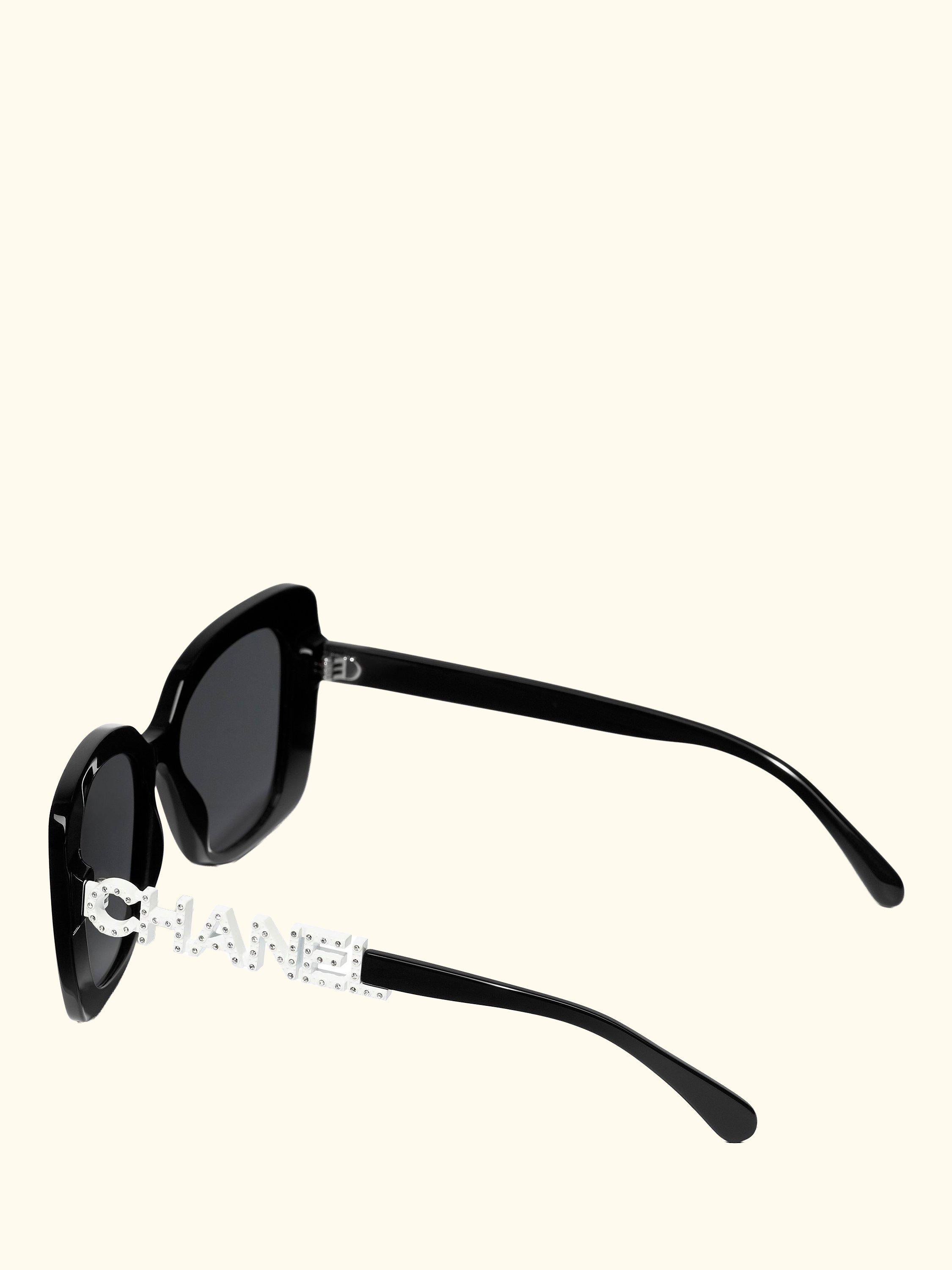 Pillow Sunglasses CH5422B Black/Grey