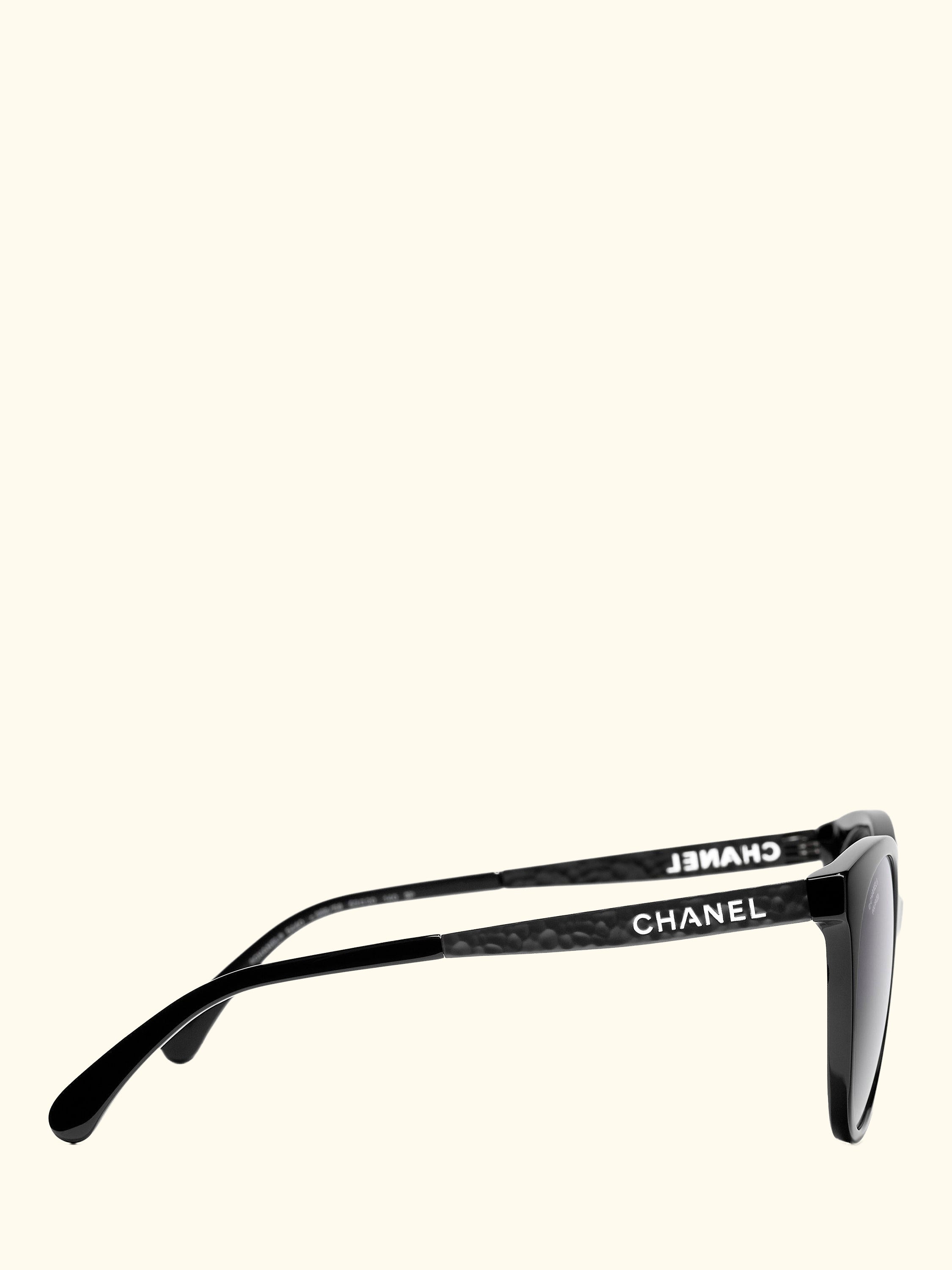 Oval Sunglasses CH5440 Black/Grey Gradient