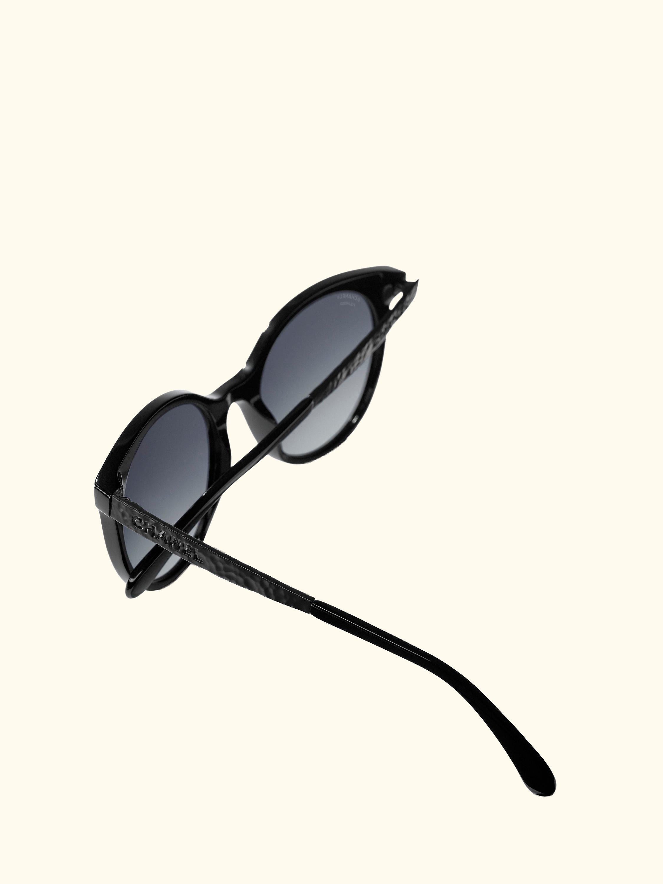 Oval Sunglasses CH5440 Black/Grey Gradient