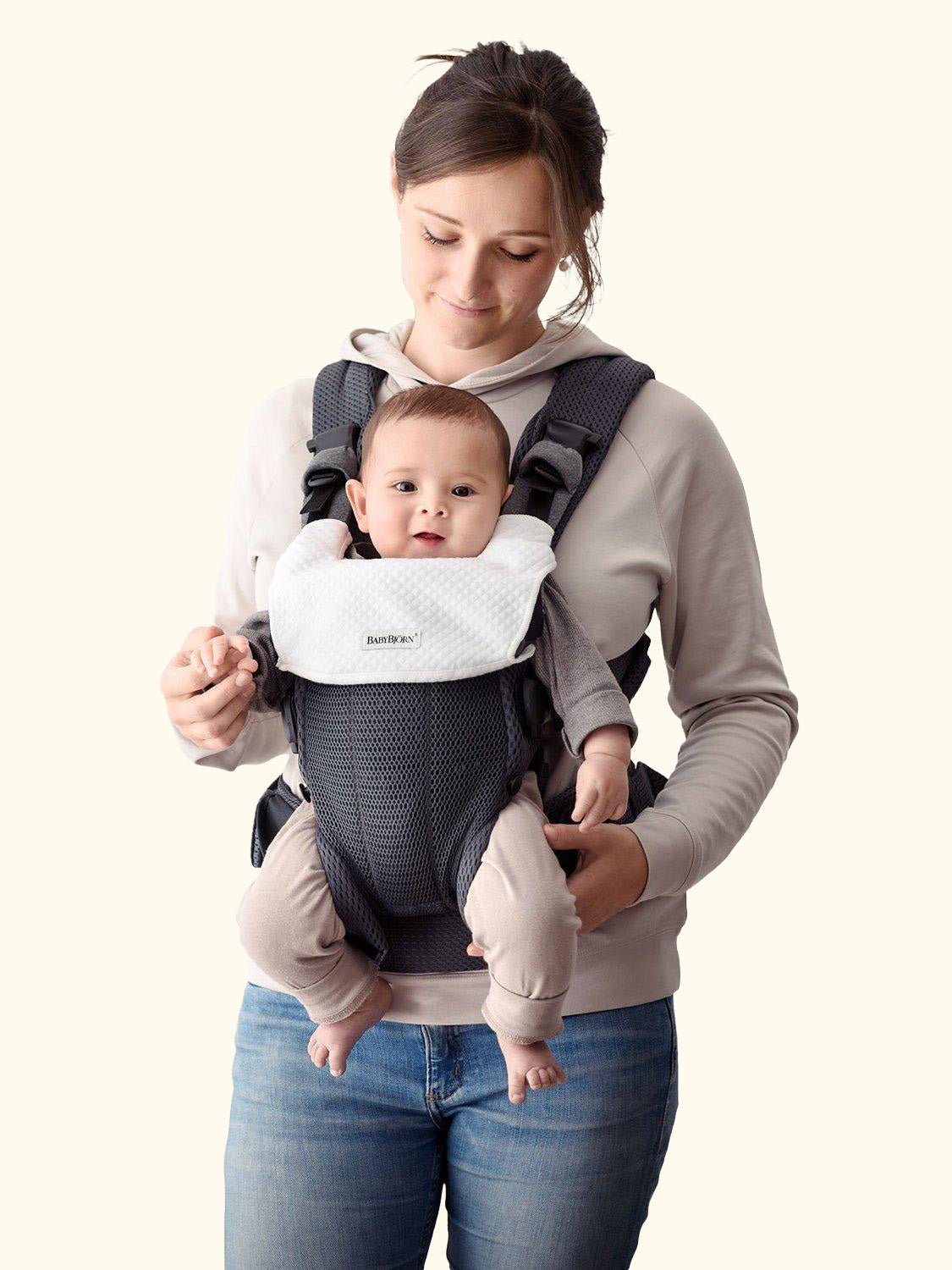 Harmony Baby Carrier Teething Bib, White