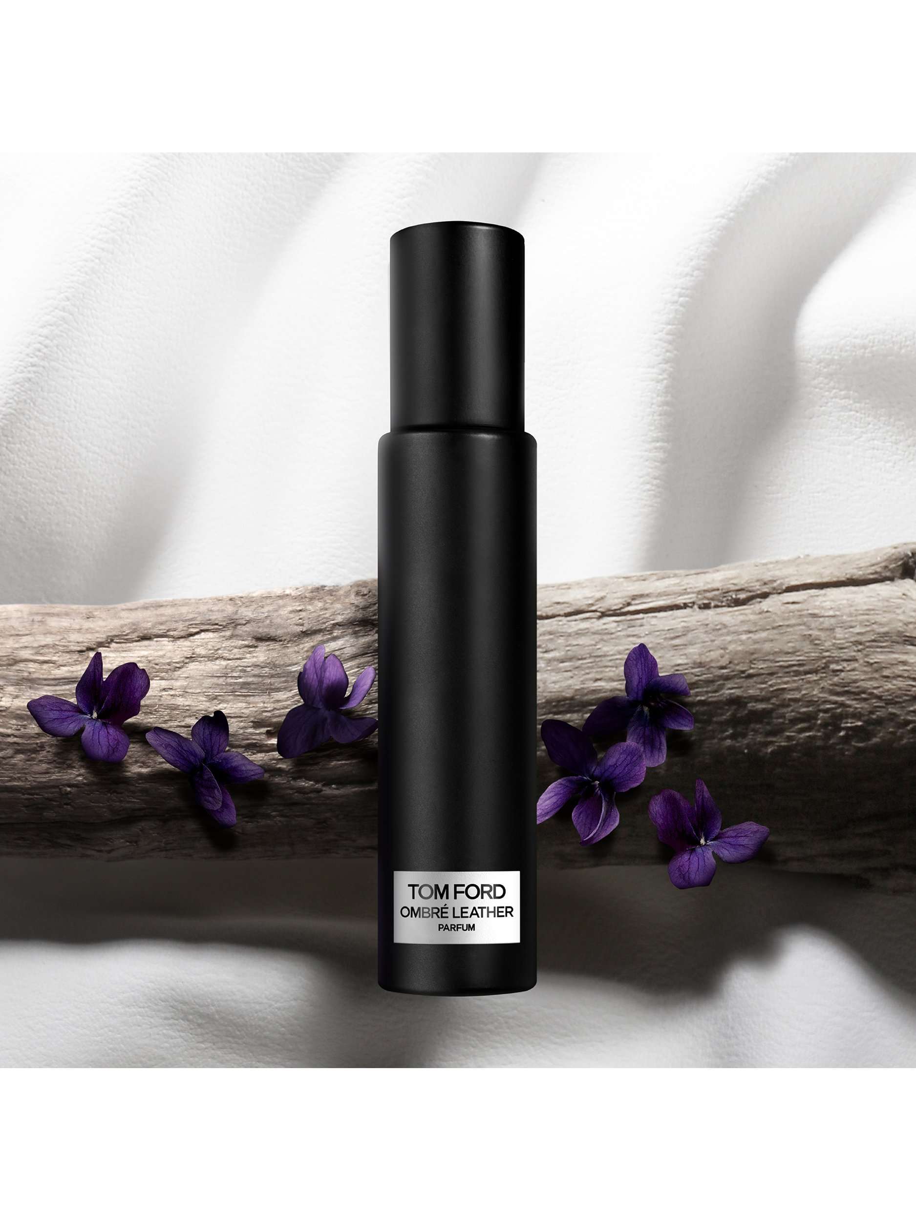 Ombré Leather Parfum Travel Spray, 10ml