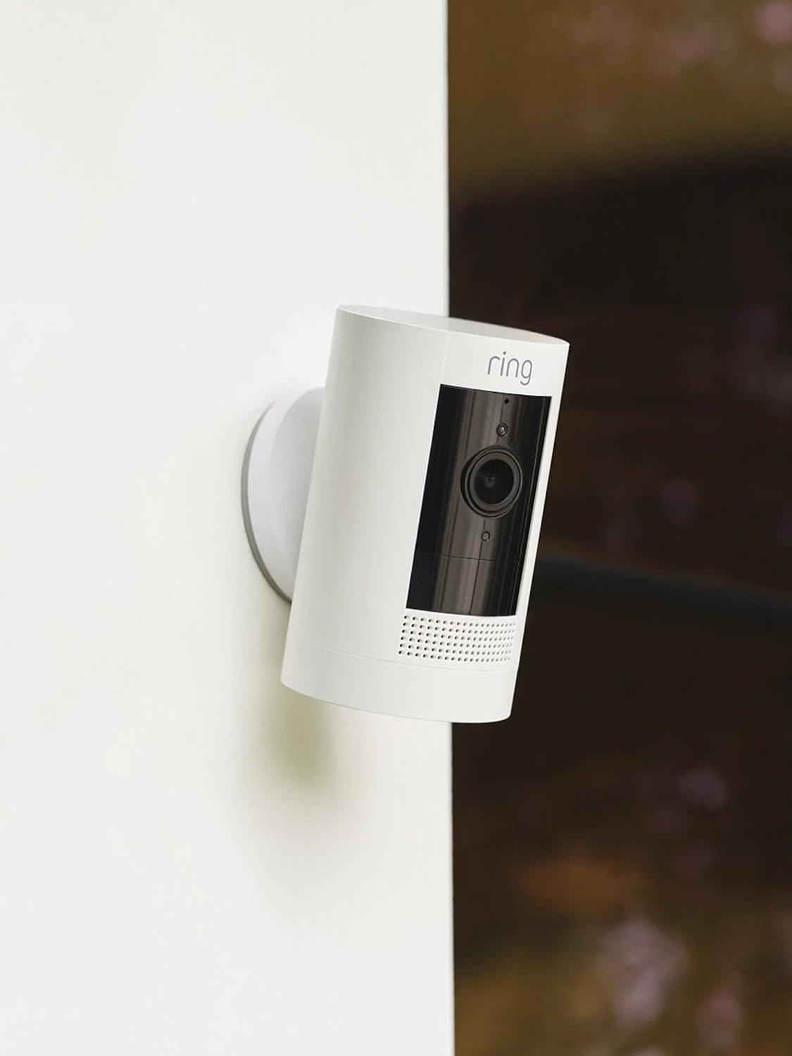 Stick Up Cam Smart Security Camera with Built-in Wi-Fi, Battery Powered, White (new)