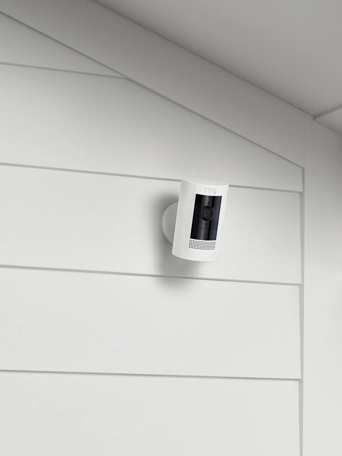 Stick Up Cam Smart Security Camera with Built-in Wi-Fi, Battery Powered, White (new)