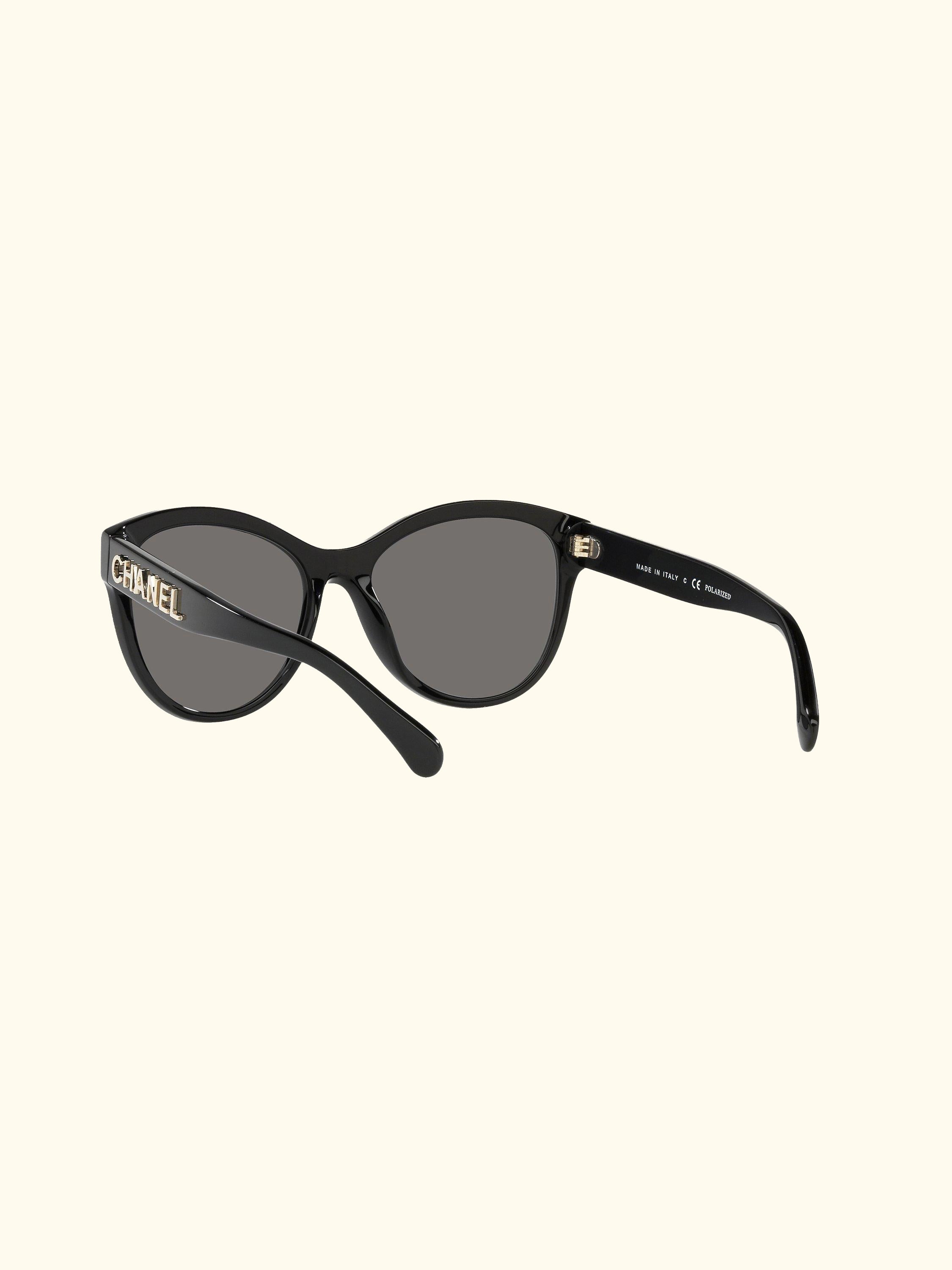 CH5458 Women's Polarised Oval Sunglasses, Black/Grey