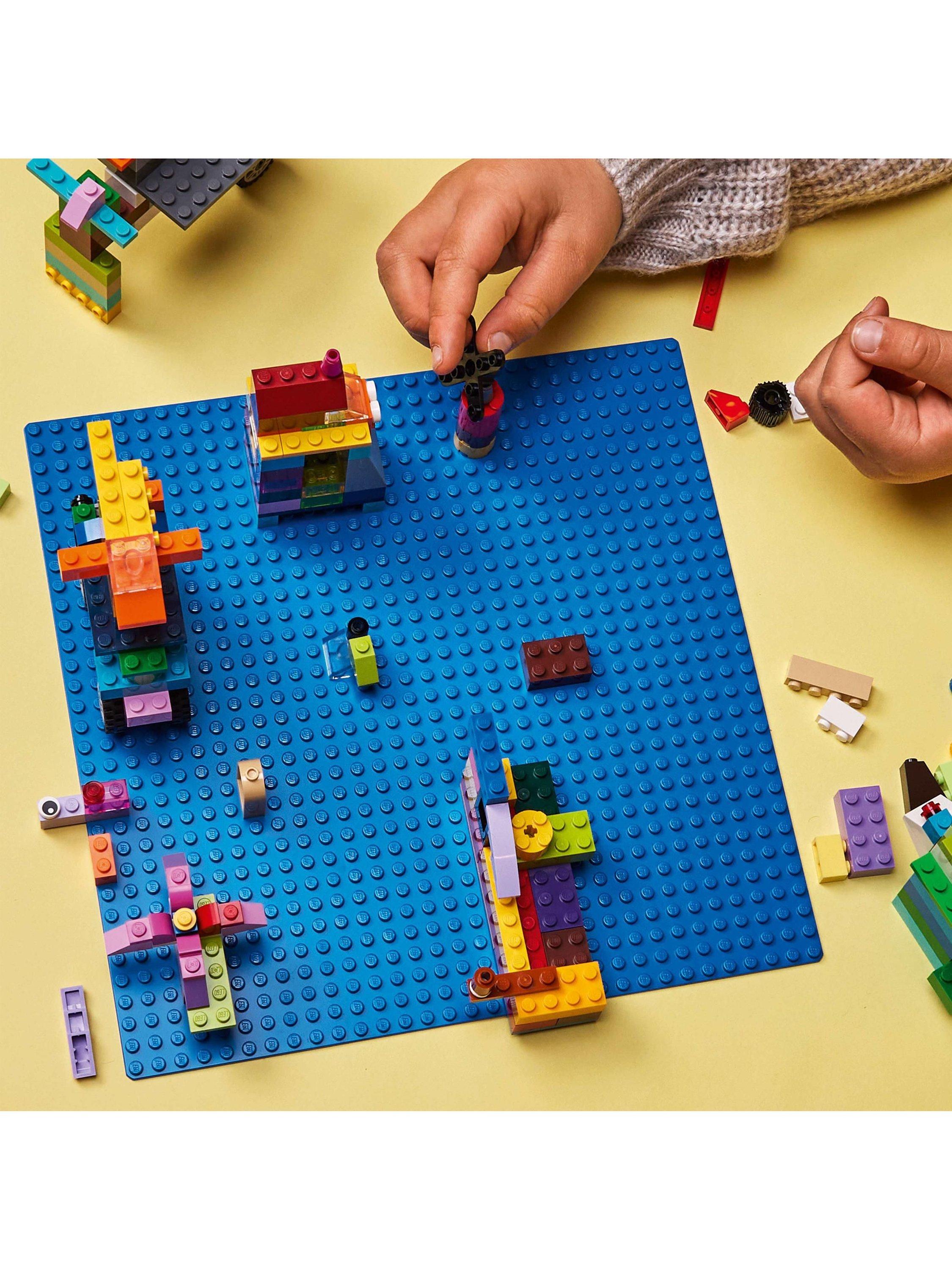 Classic 11025 Blue Baseplate