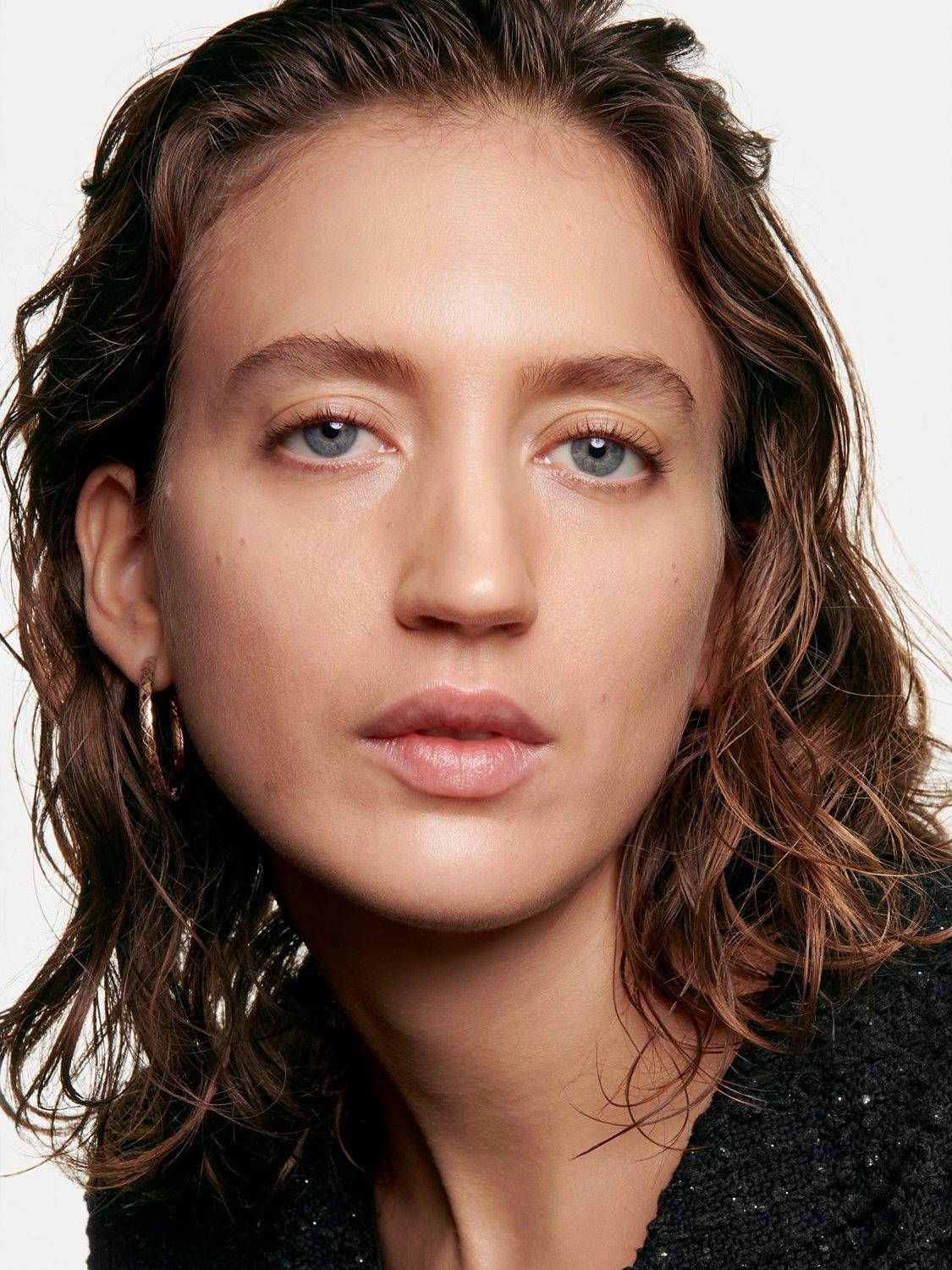 N°1 De CHANEL Revitalising Foundation Illuminates - Hydrates - Protects