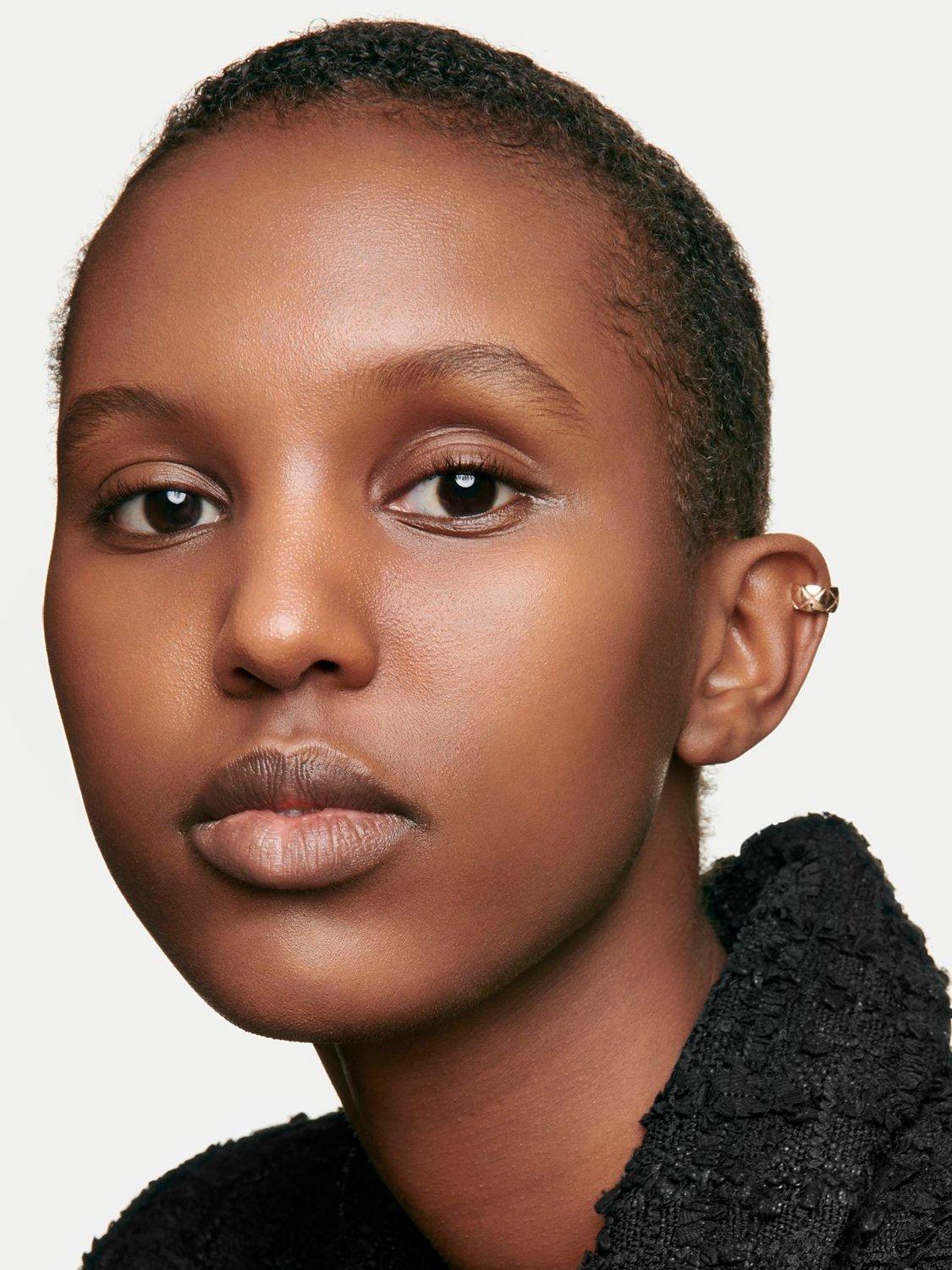 N°1 De CHANEL Revitalising Foundation Illuminates - Hydrates - Protects