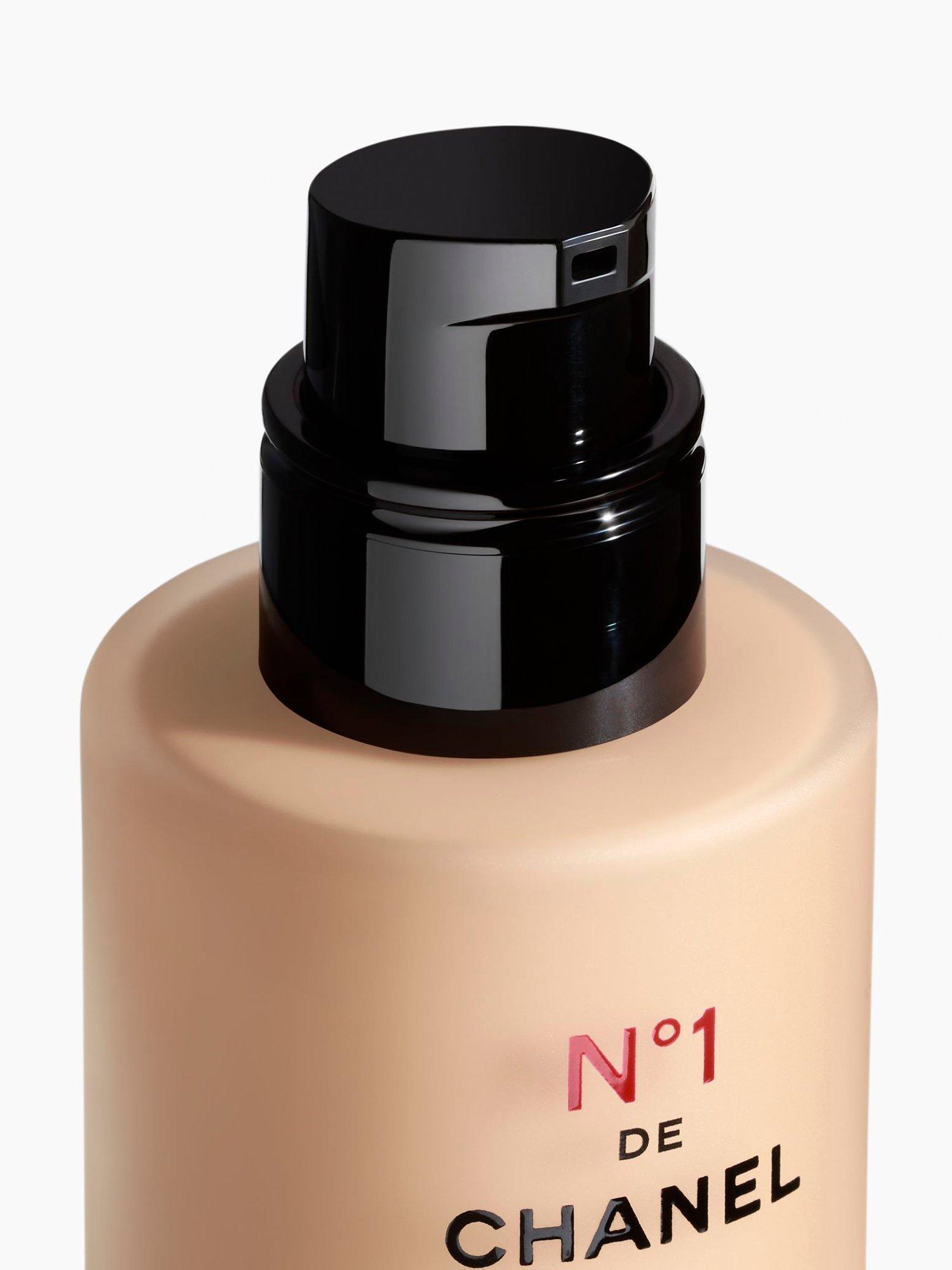 N°1 De CHANEL Revitalising Foundation Illuminates - Hydrates - Protects
