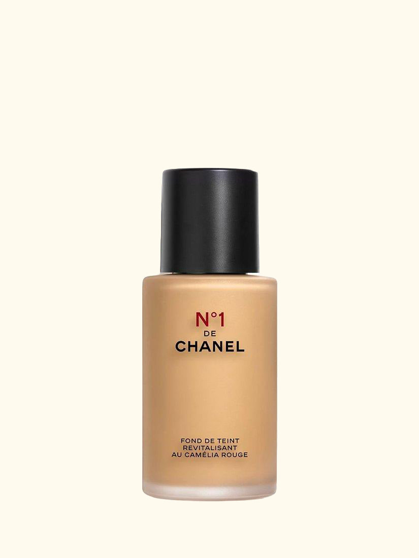 N°1 De CHANEL Revitalising Foundation Illuminates - Hydrates - Protects