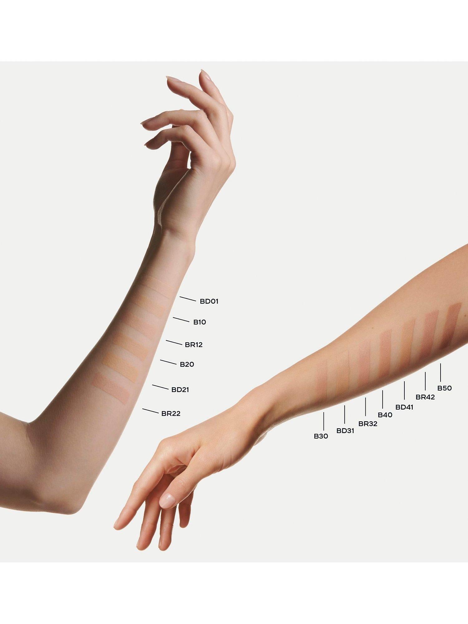 N°1 De CHANEL Revitalising Foundation Illuminates - Hydrates - Protects