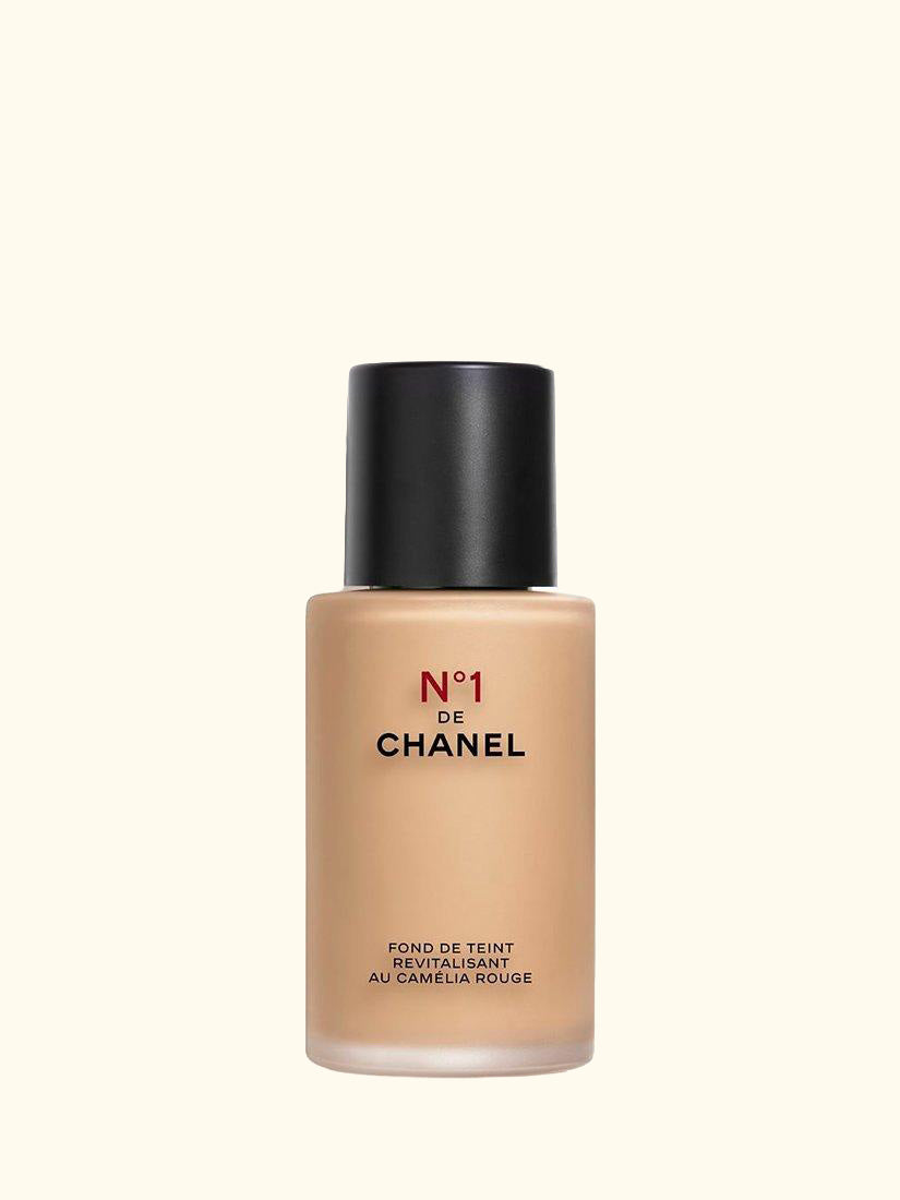 N°1 De CHANEL Revitalising Foundation Illuminates - Hydrates - Protects