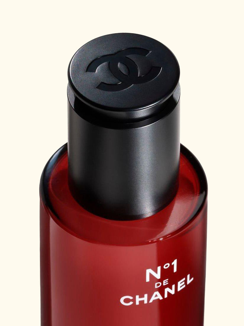 N°1 De CHANEL Revitalising Serum Prevents And Corrects The Appearance Of The 5 Signs Of Ageing Bottle