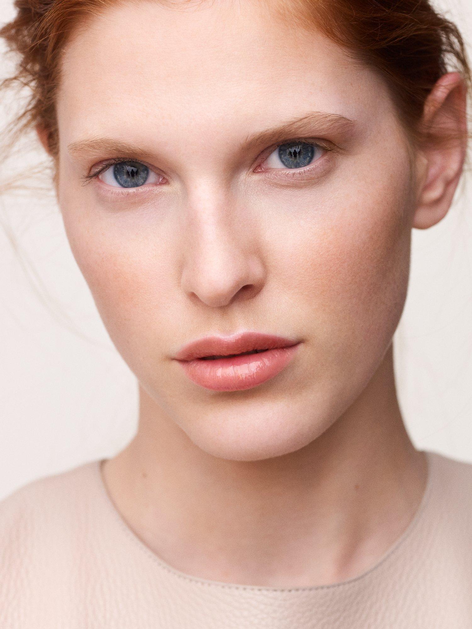 Hermèsistible Infused Care Oil Lip Gloss