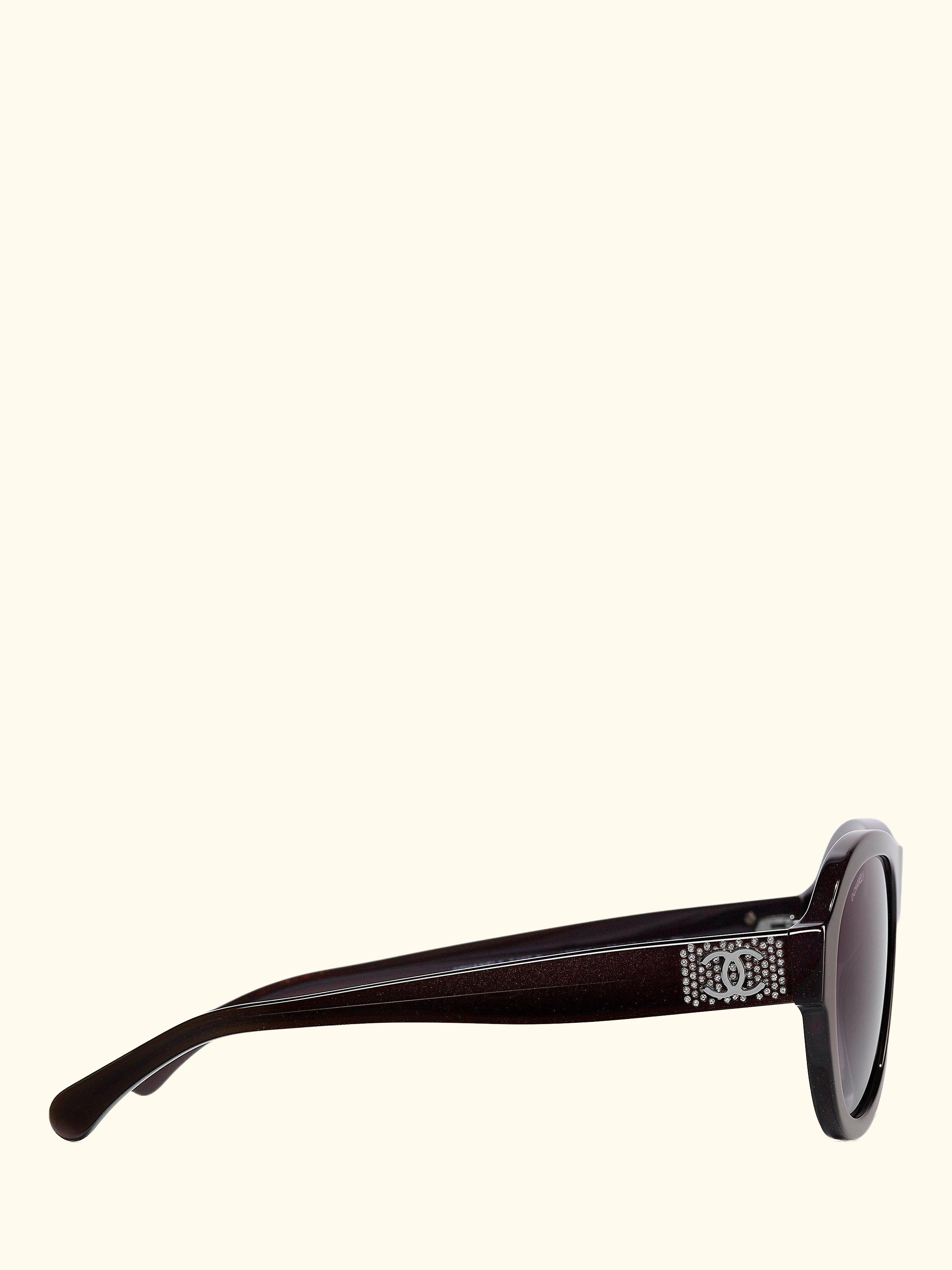Oval Sunglasses CH5467B Iridescent Red/Violet Gradient