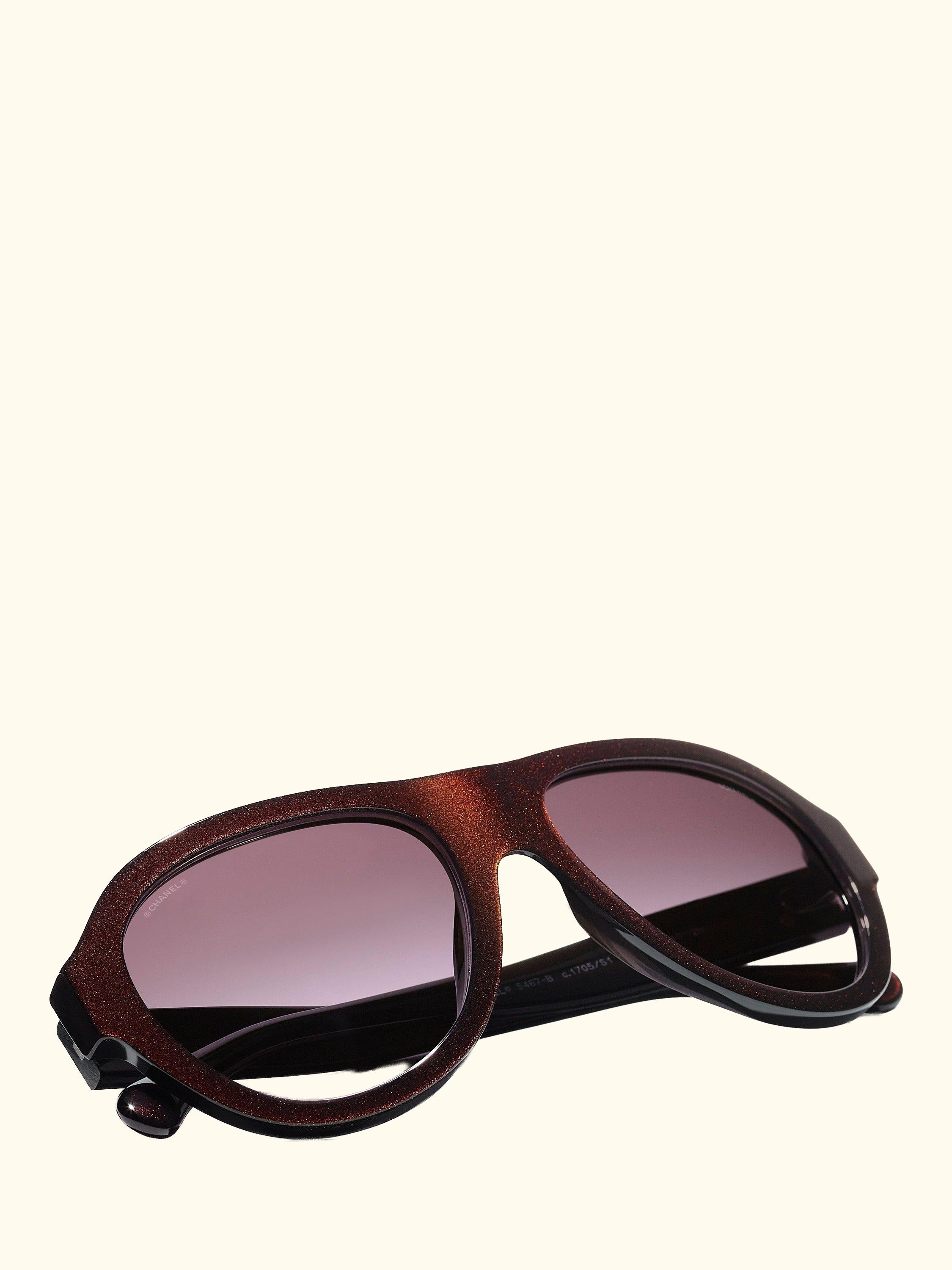 Oval Sunglasses CH5467B Iridescent Red/Violet Gradient