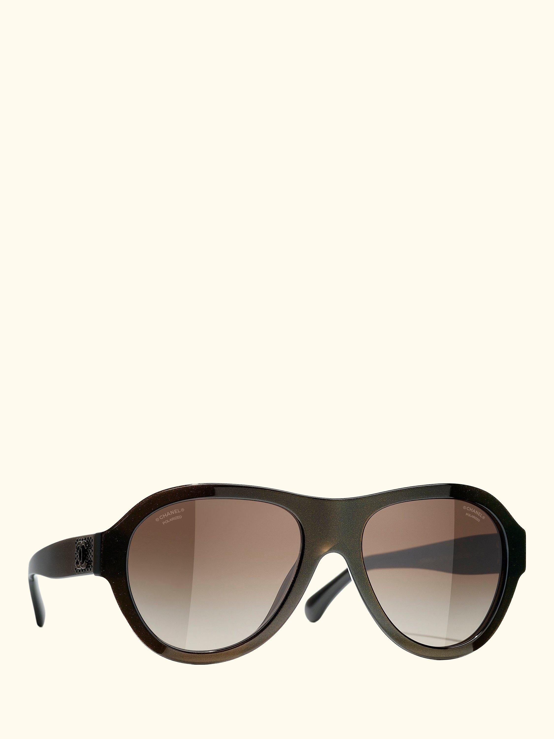 Oval Sunglasses CH5467B Iridescent Brown/Brown Gradient
