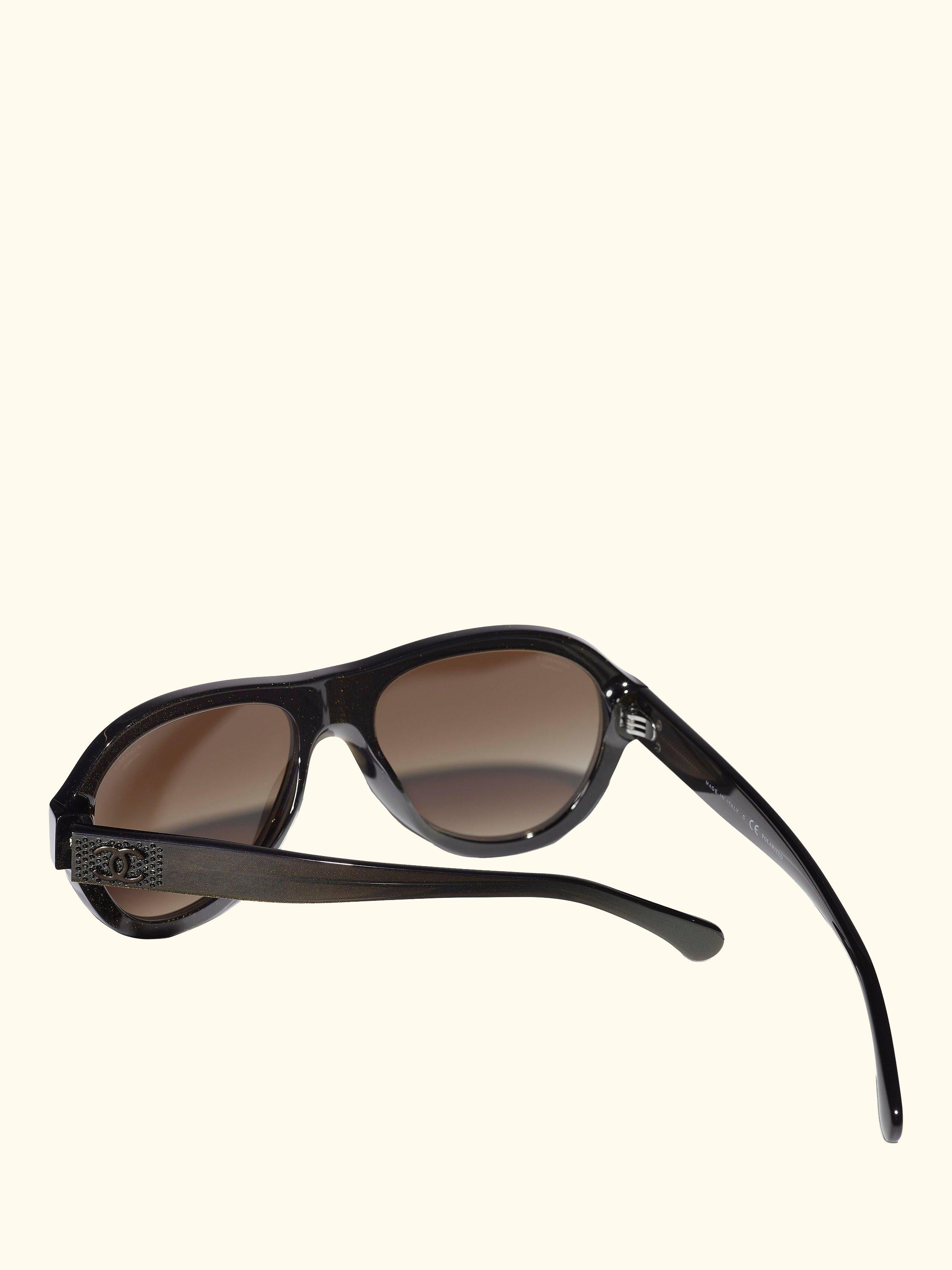 Oval Sunglasses CH5467B Iridescent Brown/Brown Gradient