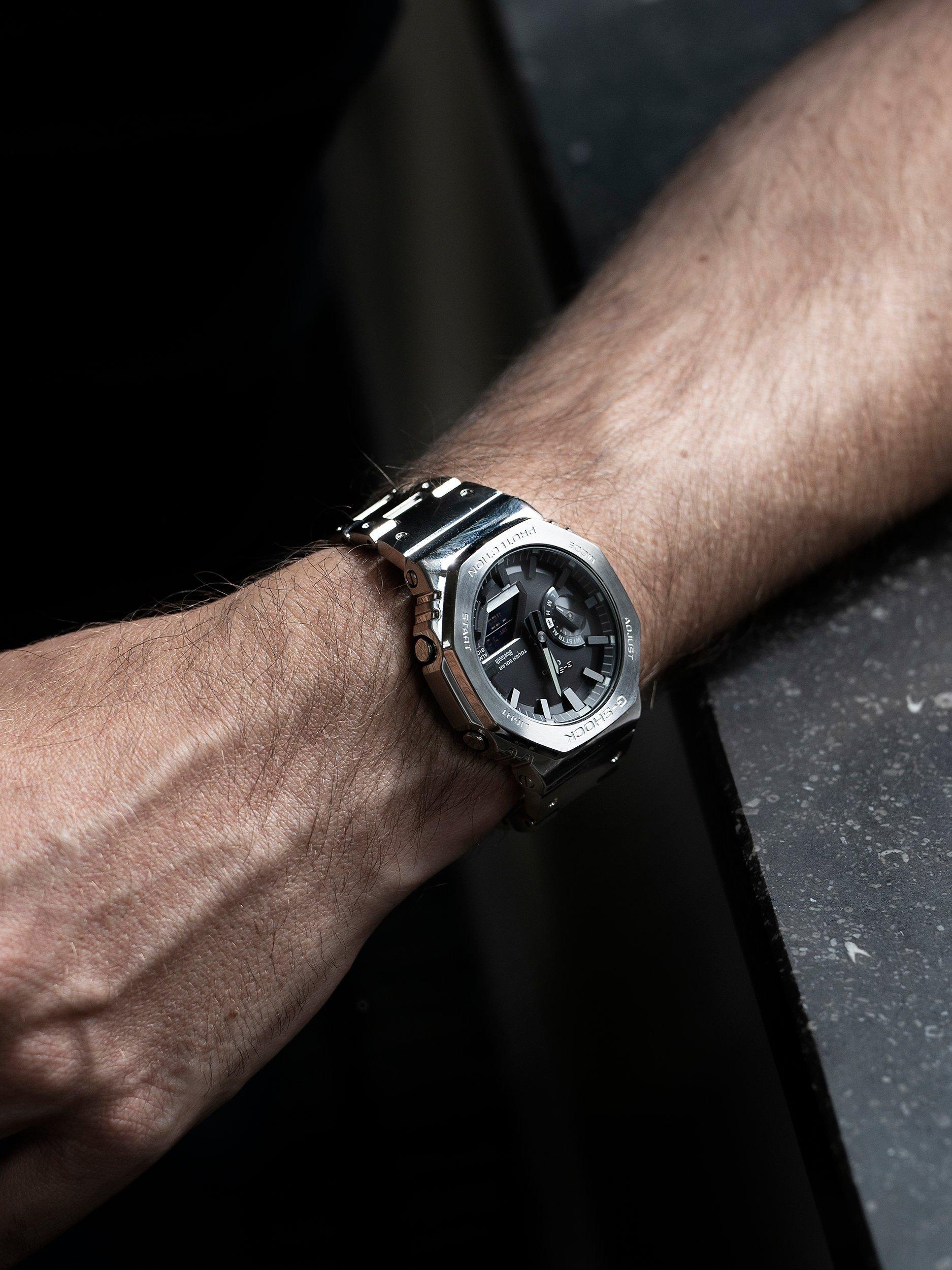 GM-B2100D-1AER Men's G-Shock Bracelet Strap Watch, Silver