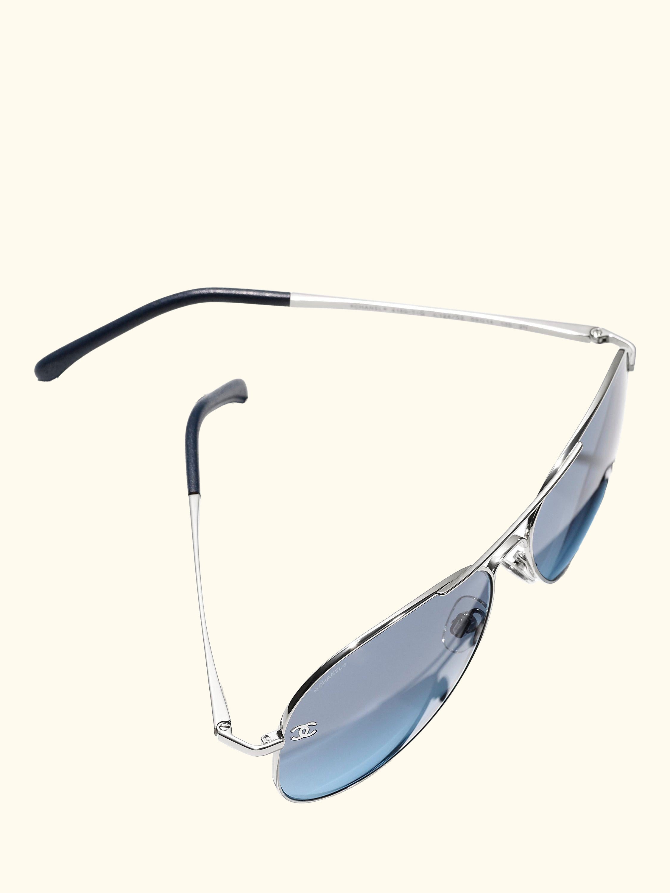 Pilot Sunglasses CH4189TQ Silver/Blue Gradient